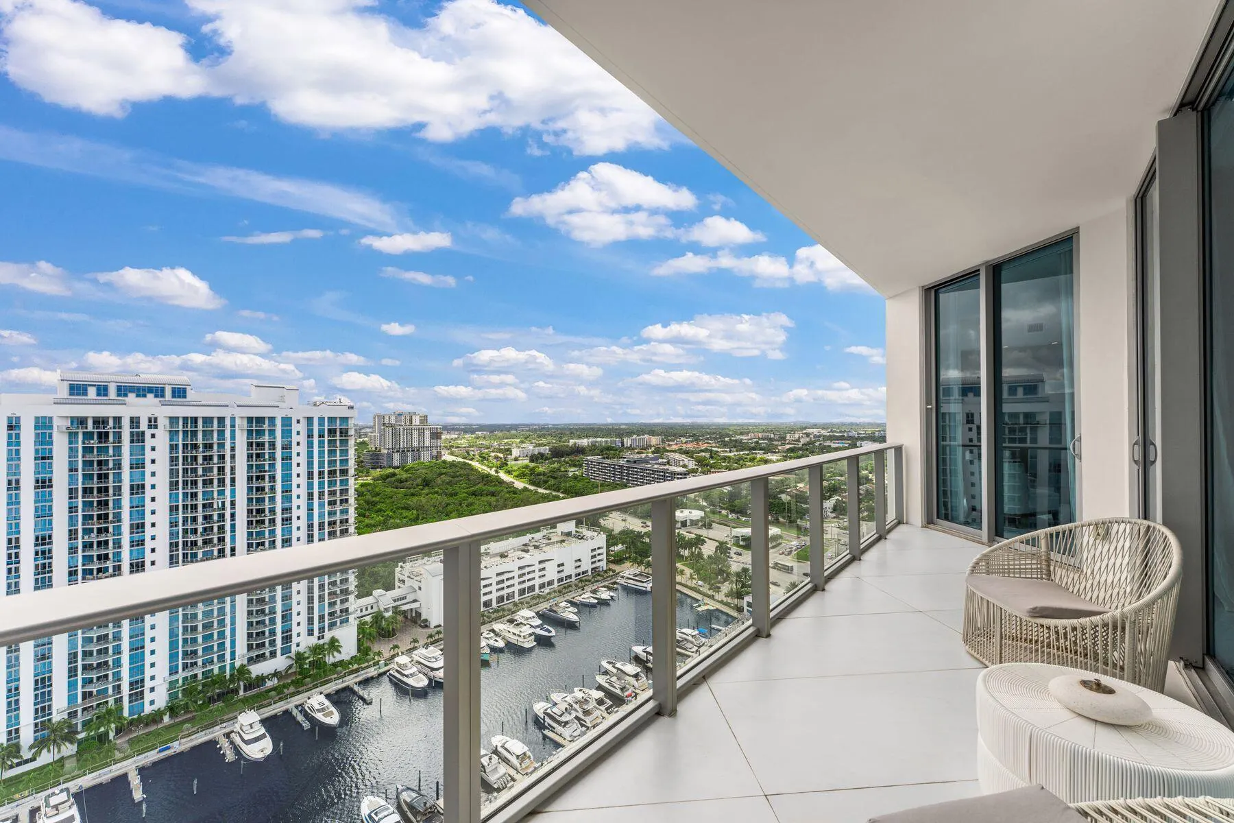 17301 BISCAYNE Boulevard #PH-7