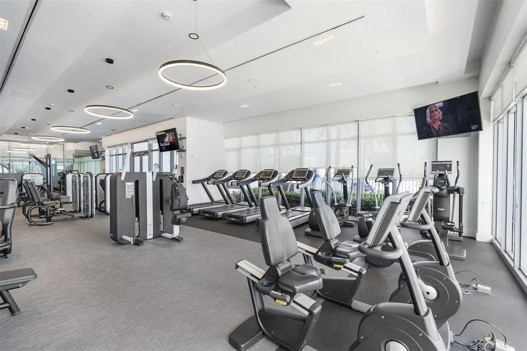 17301 BISCAYNE Boulevard #PH-7