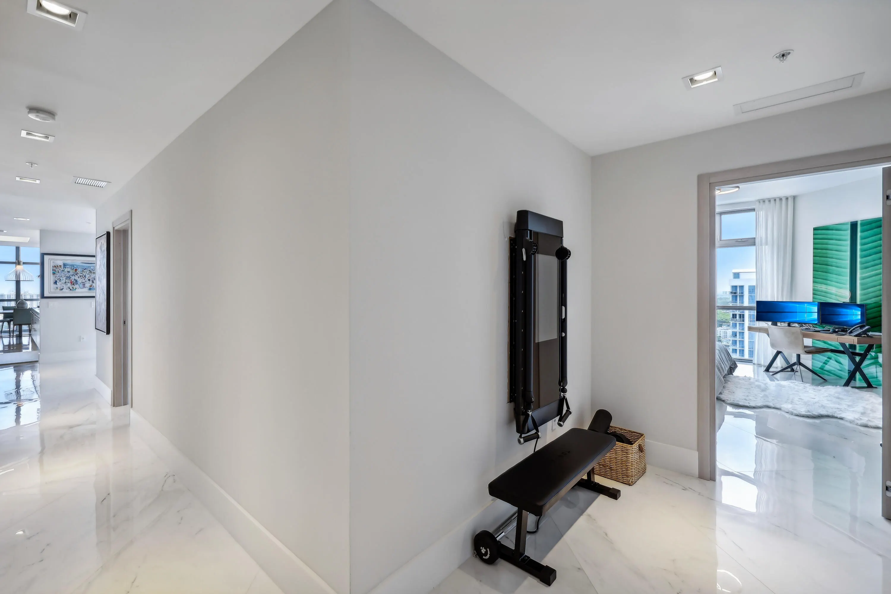 17301 BISCAYNE Boulevard #PH-7