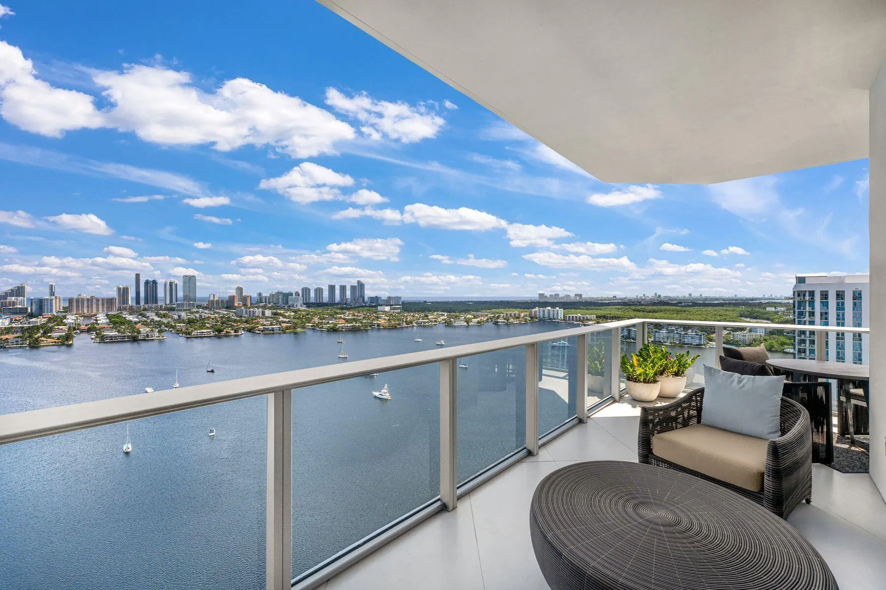 17301 BISCAYNE Boulevard #PH-7