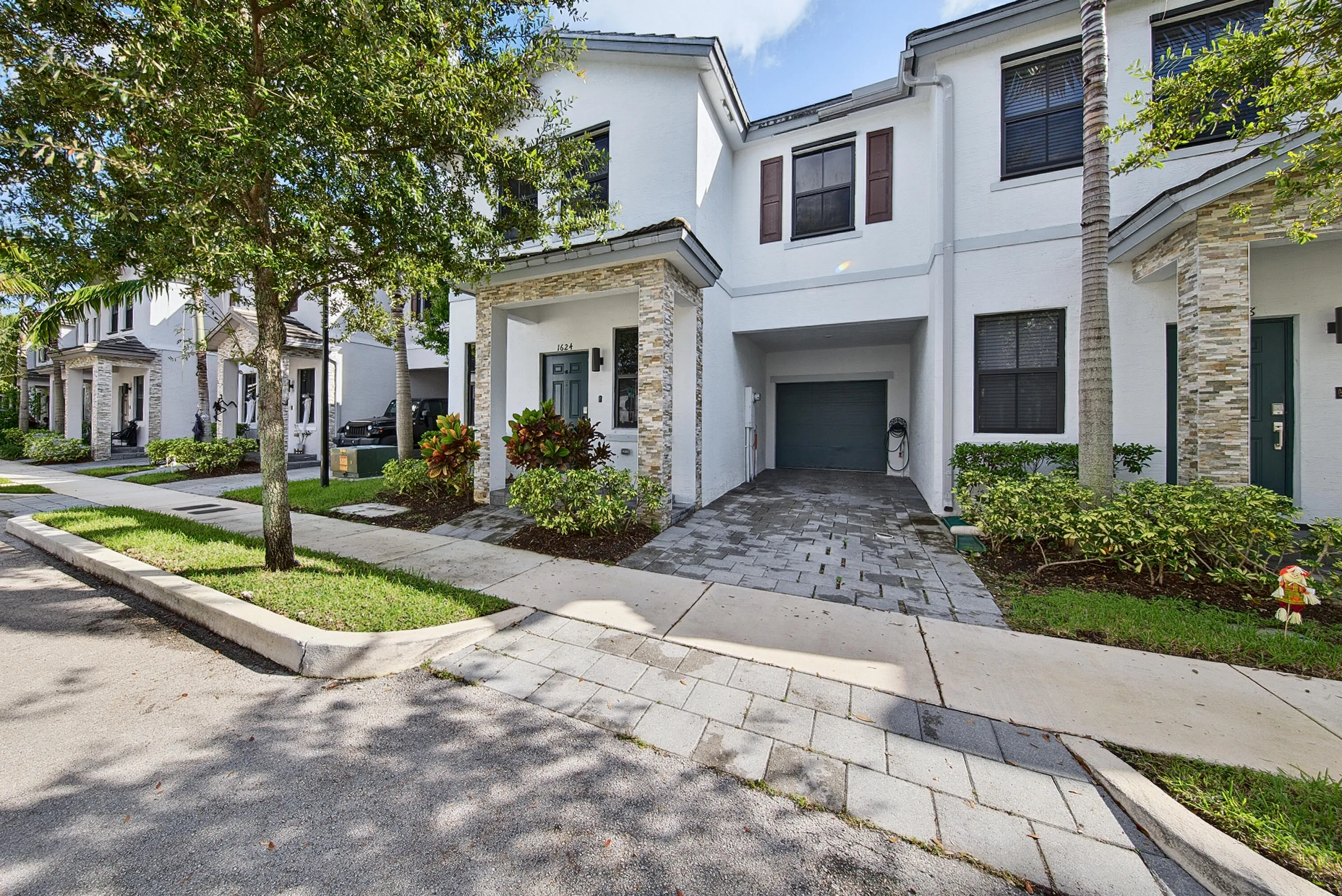 1624 SW 29TH Street