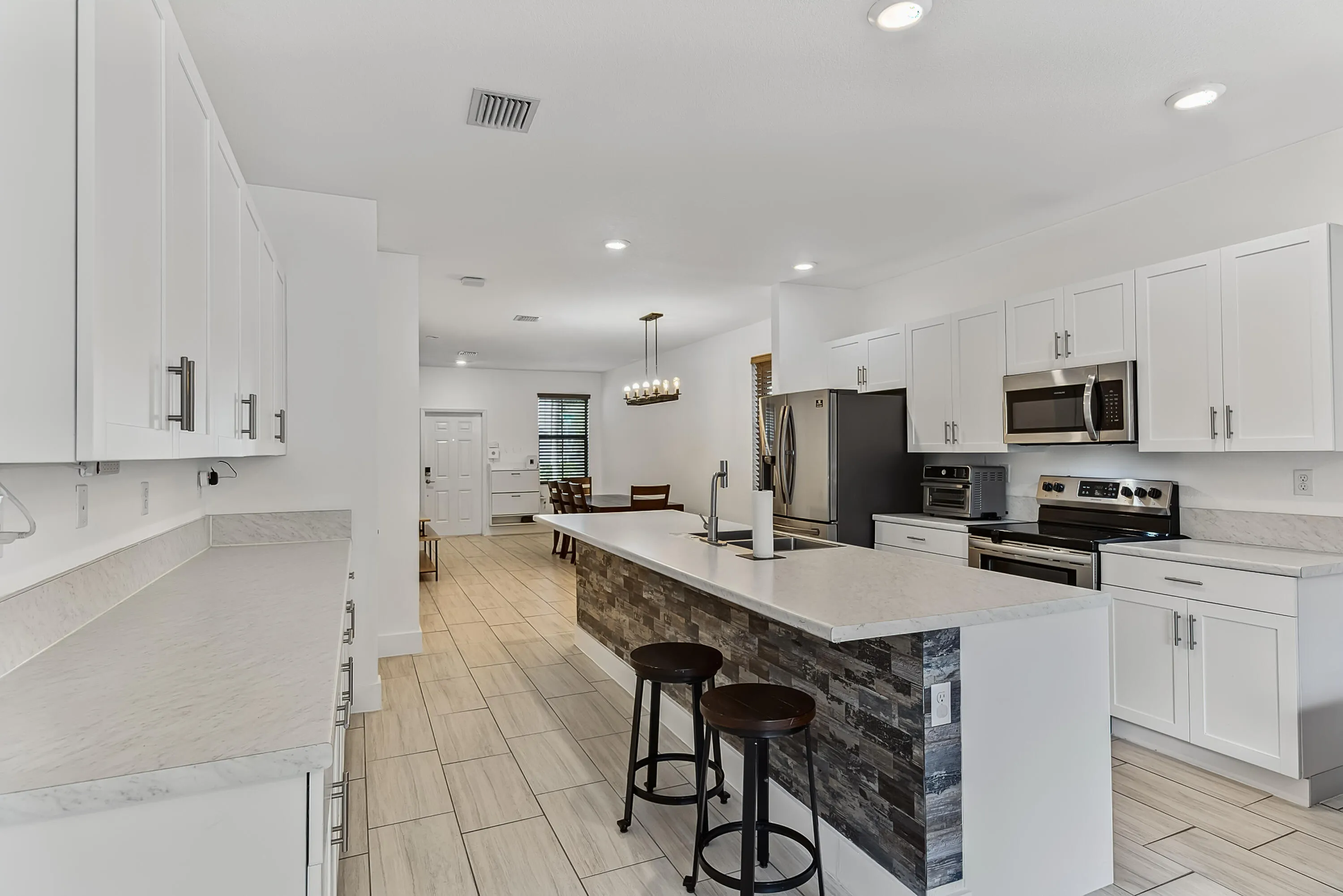 1624 SW 29TH Street