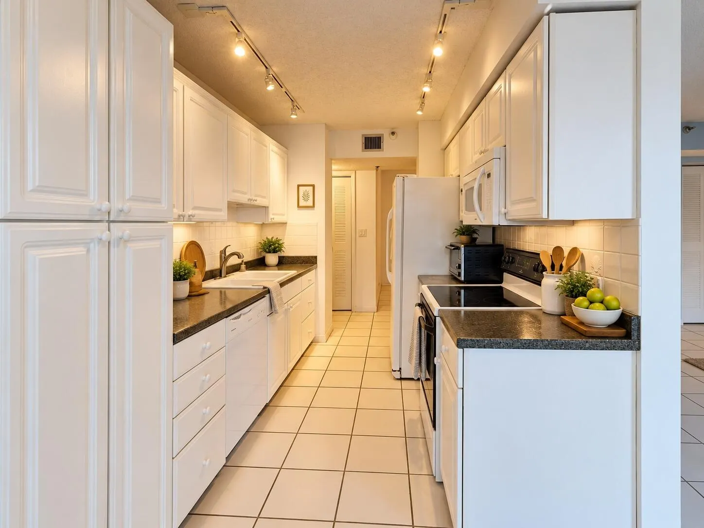 1500 N Ocean Boulevard #203
