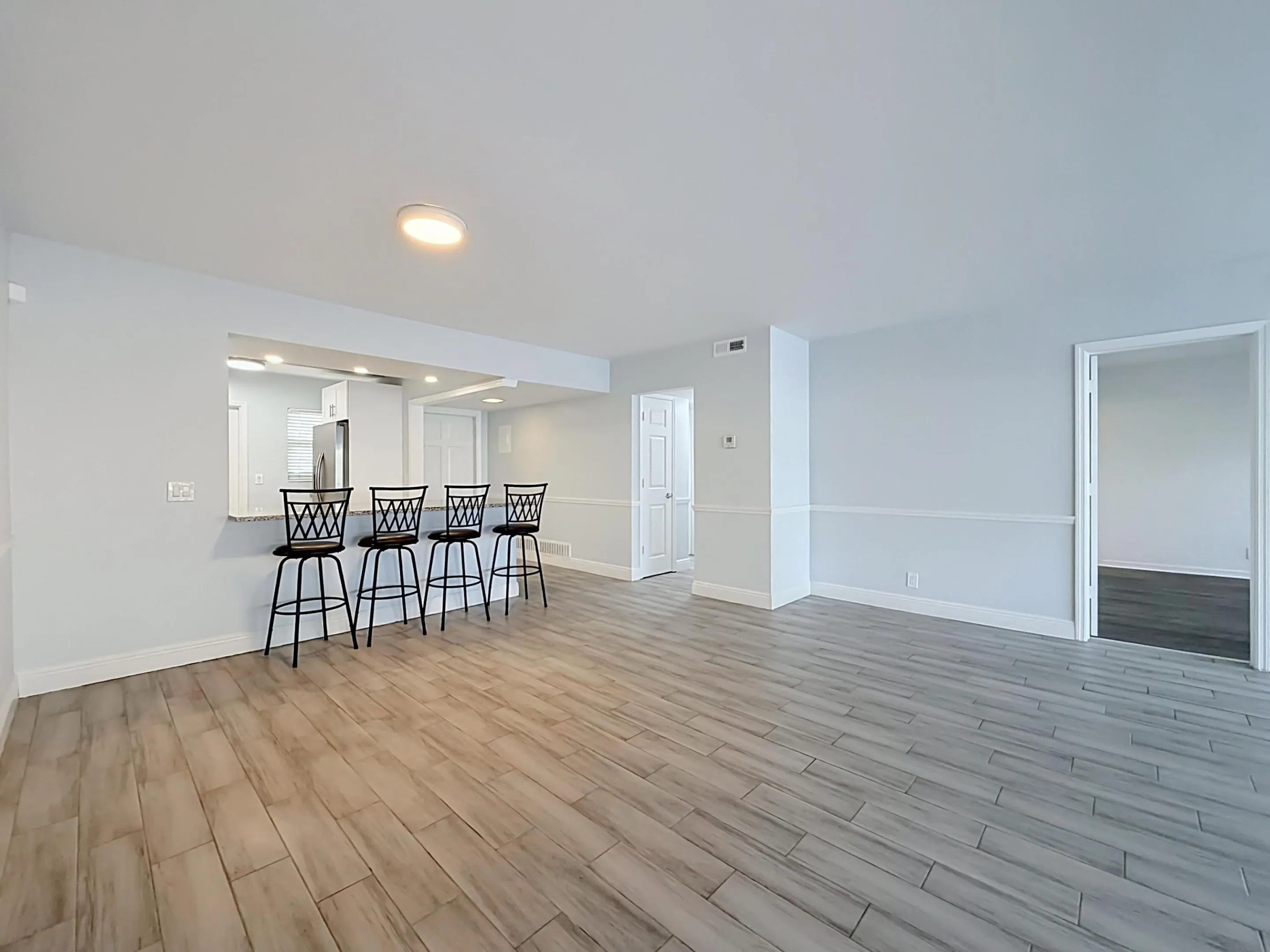 3121 NE 51st Street NE #102E