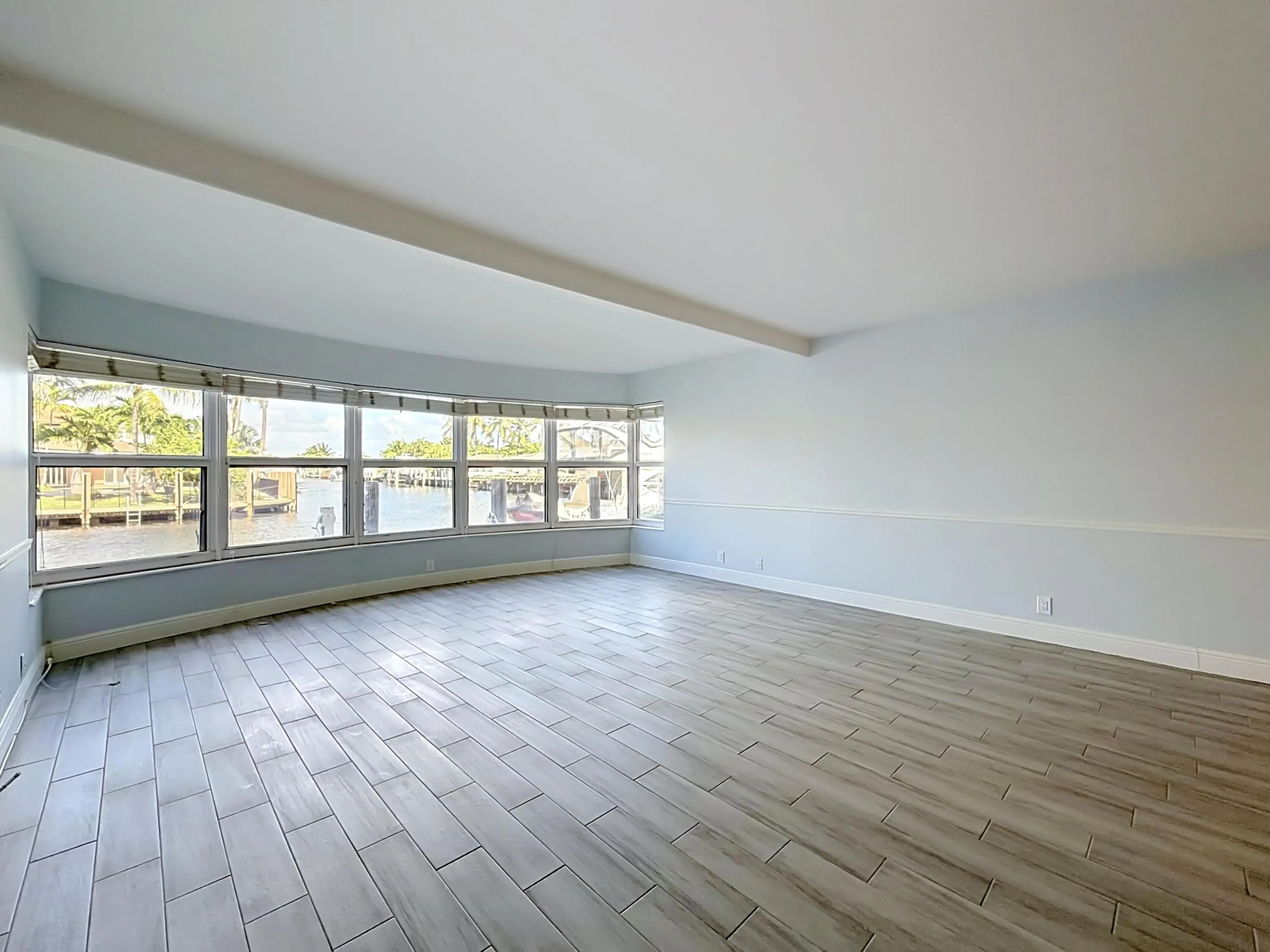 3121 NE 51st Street NE #102E