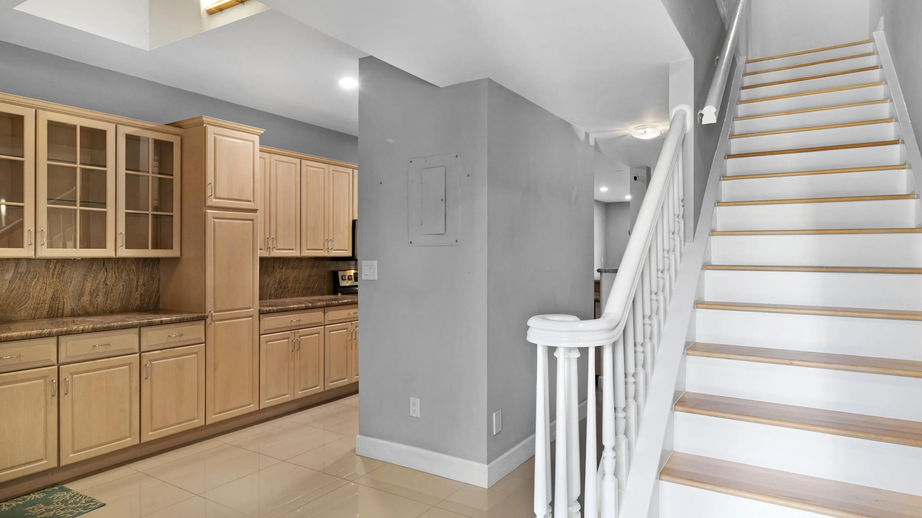 1301 N RIVERSIDE Drive #7