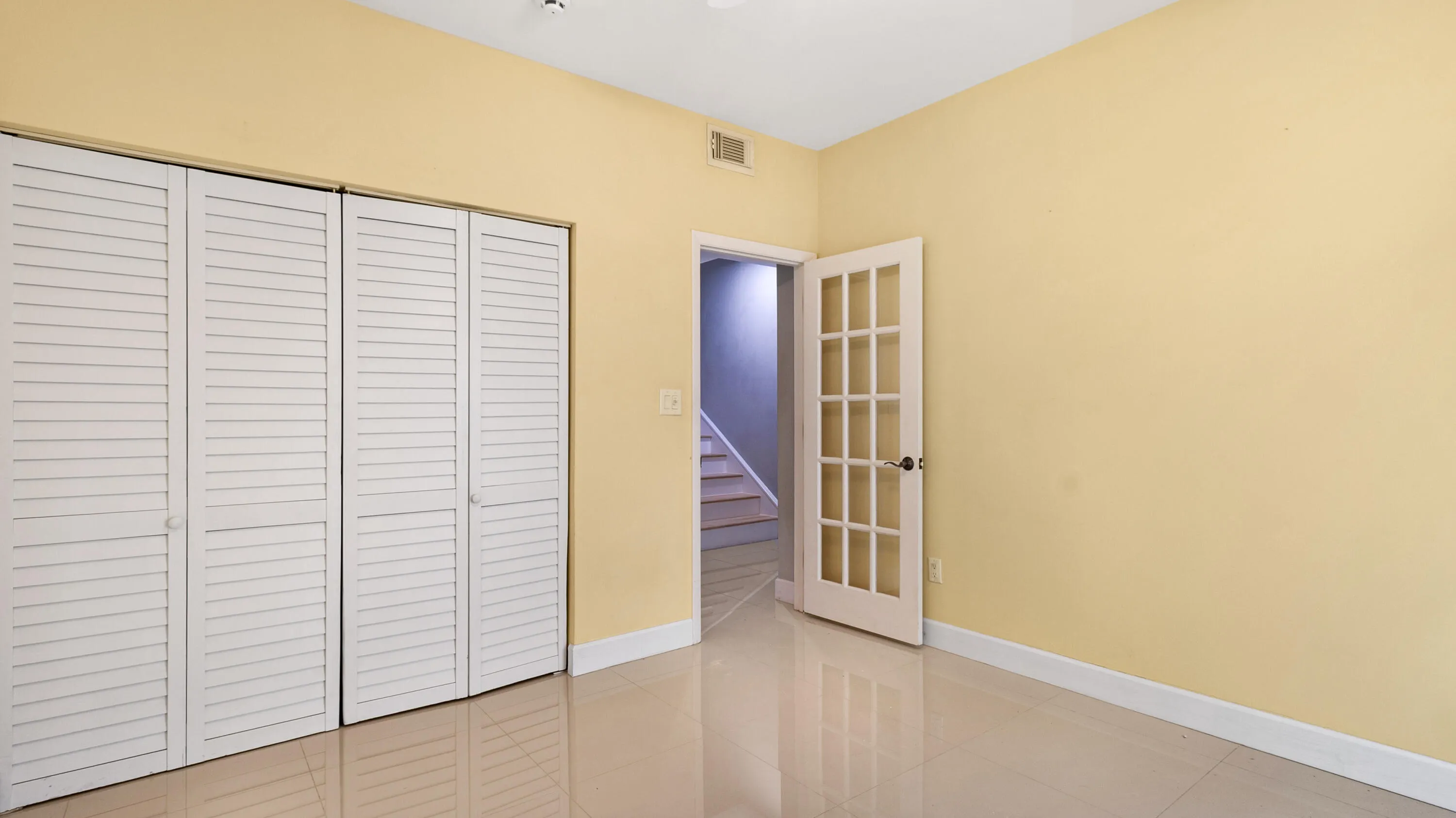 1301 N RIVERSIDE Drive #7