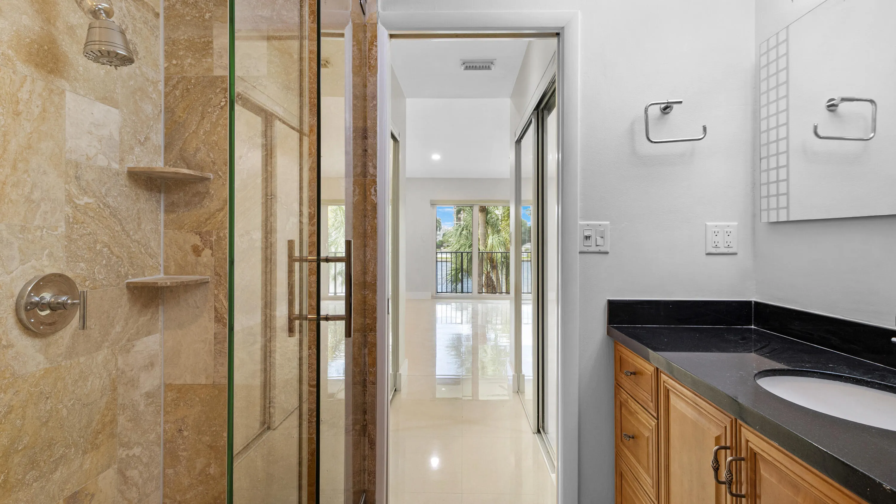 1301 N RIVERSIDE Drive #7