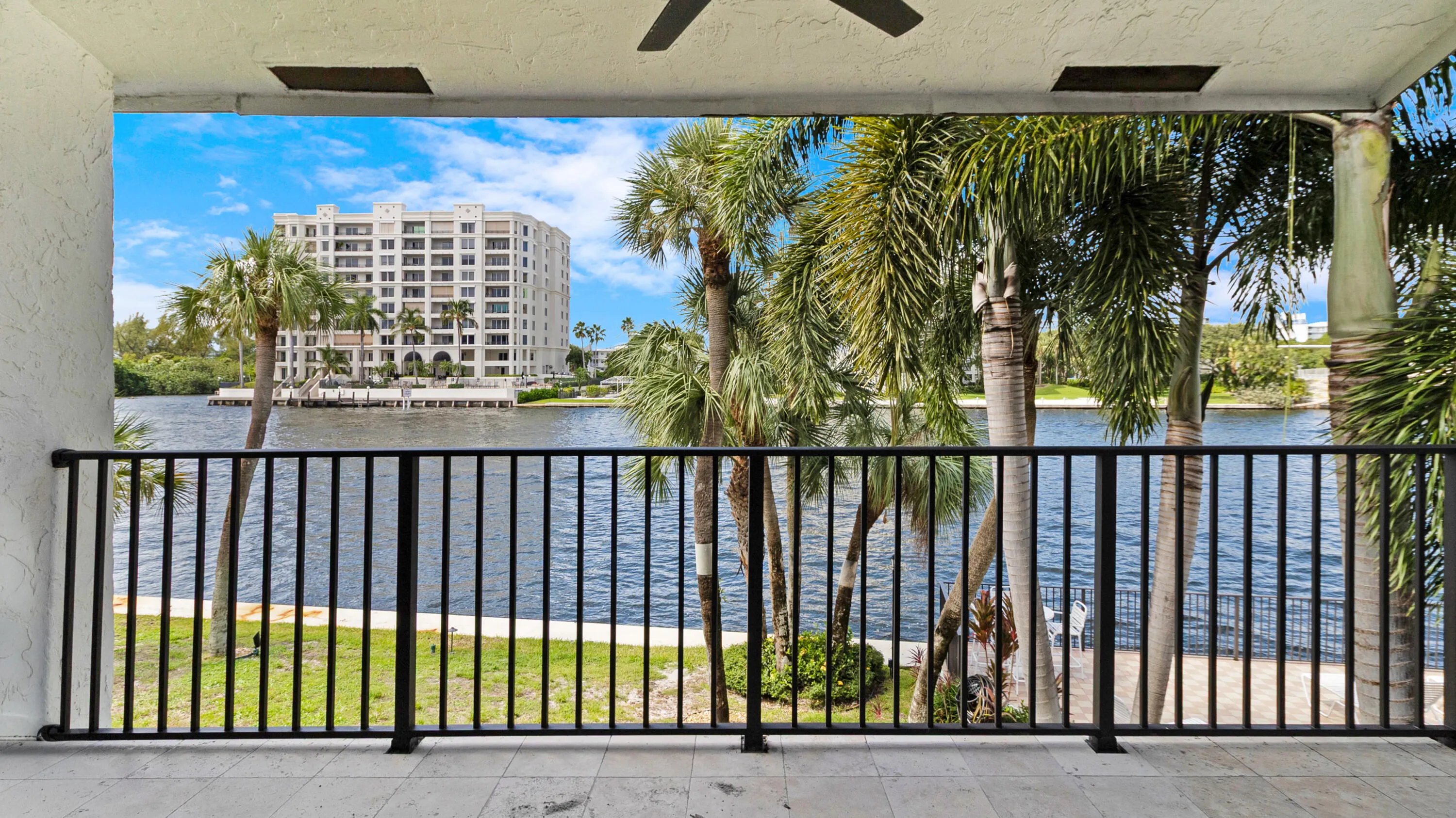 1301 N RIVERSIDE Drive #7