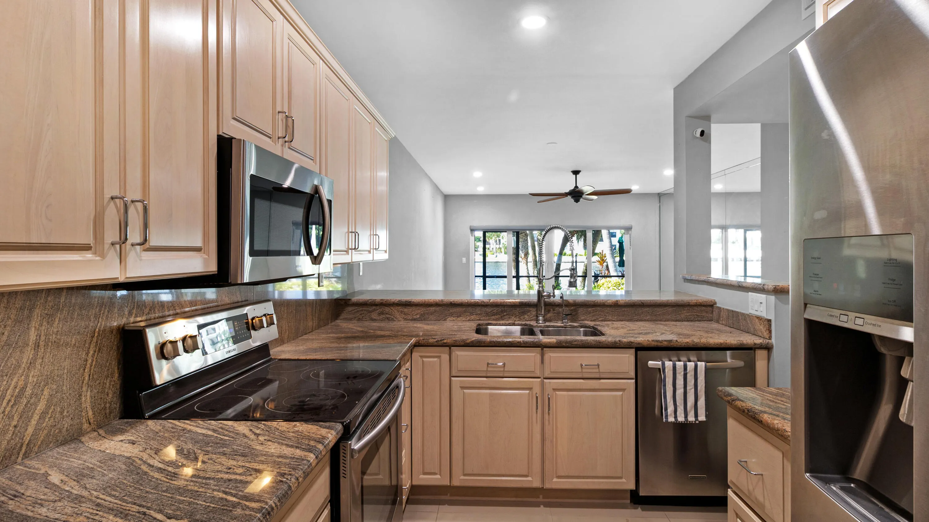 1301 N RIVERSIDE Drive #7