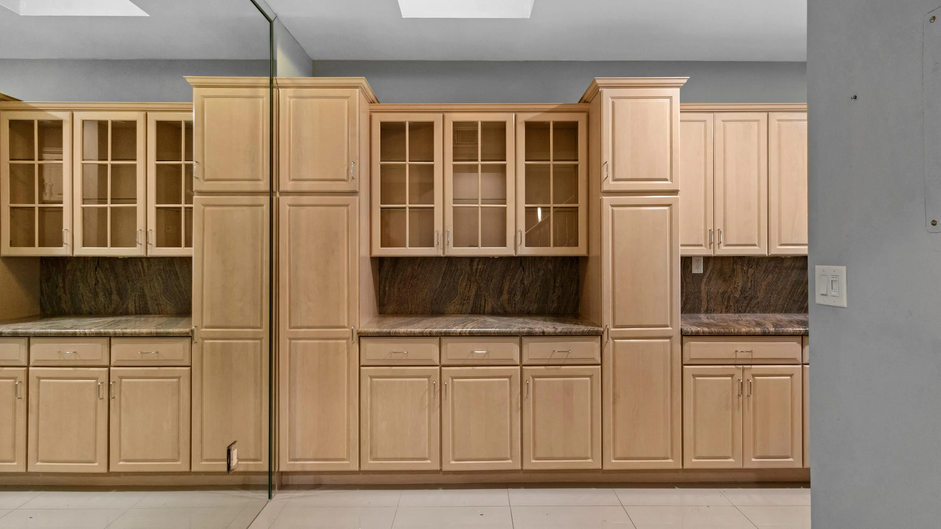 1301 N RIVERSIDE Drive #7