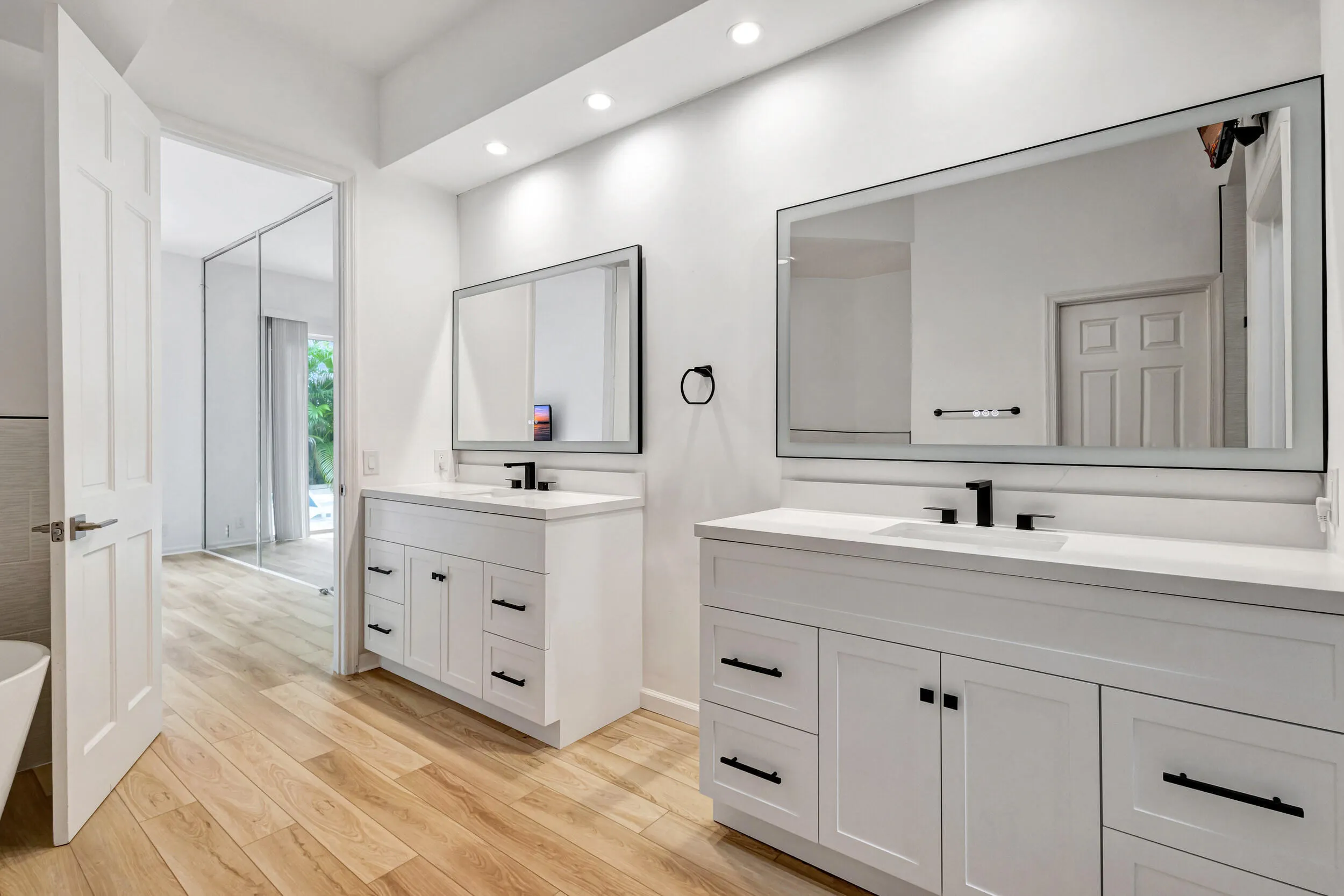 2526 NW 52ND Street
