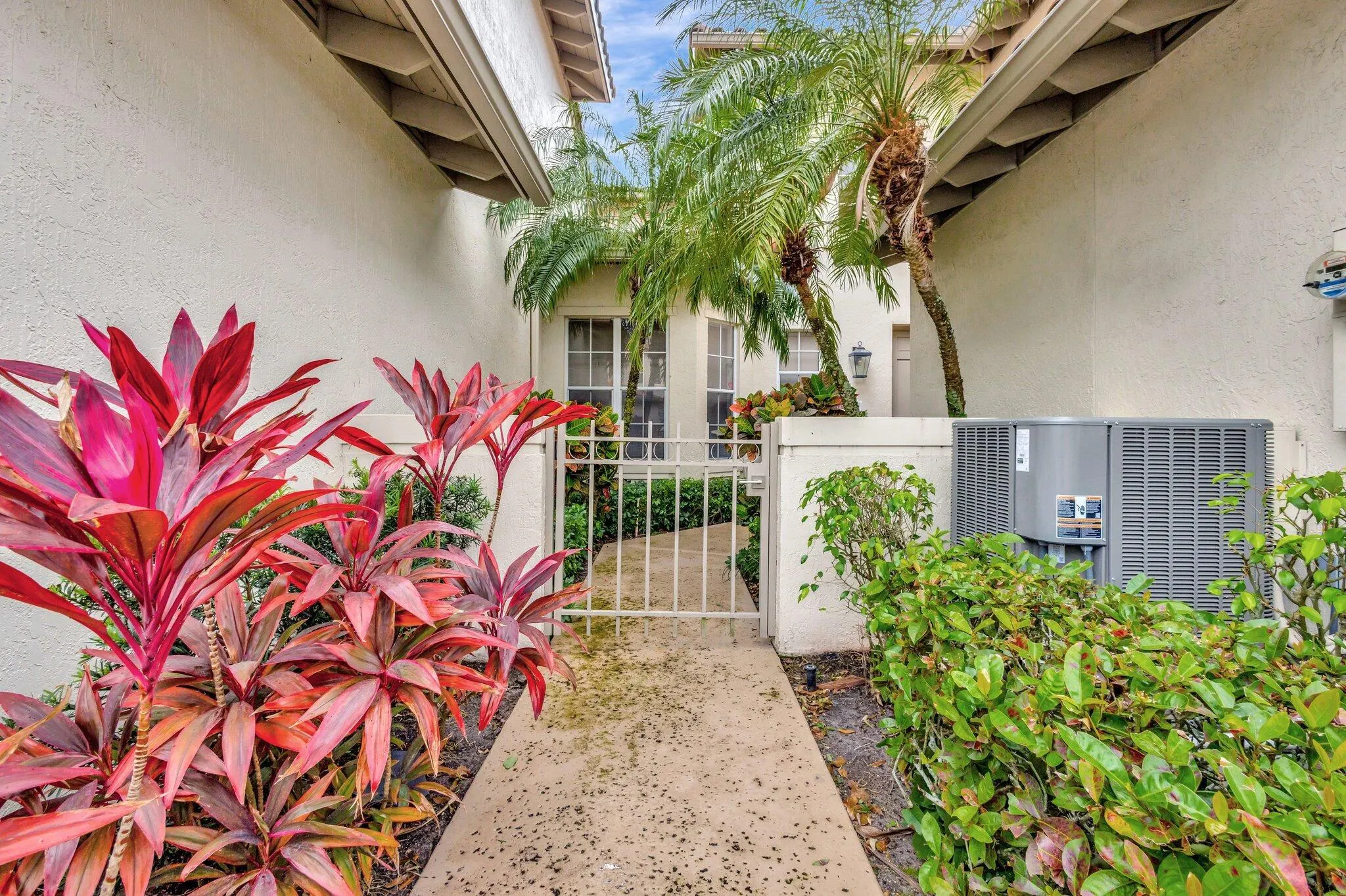 2526 NW 52ND Street