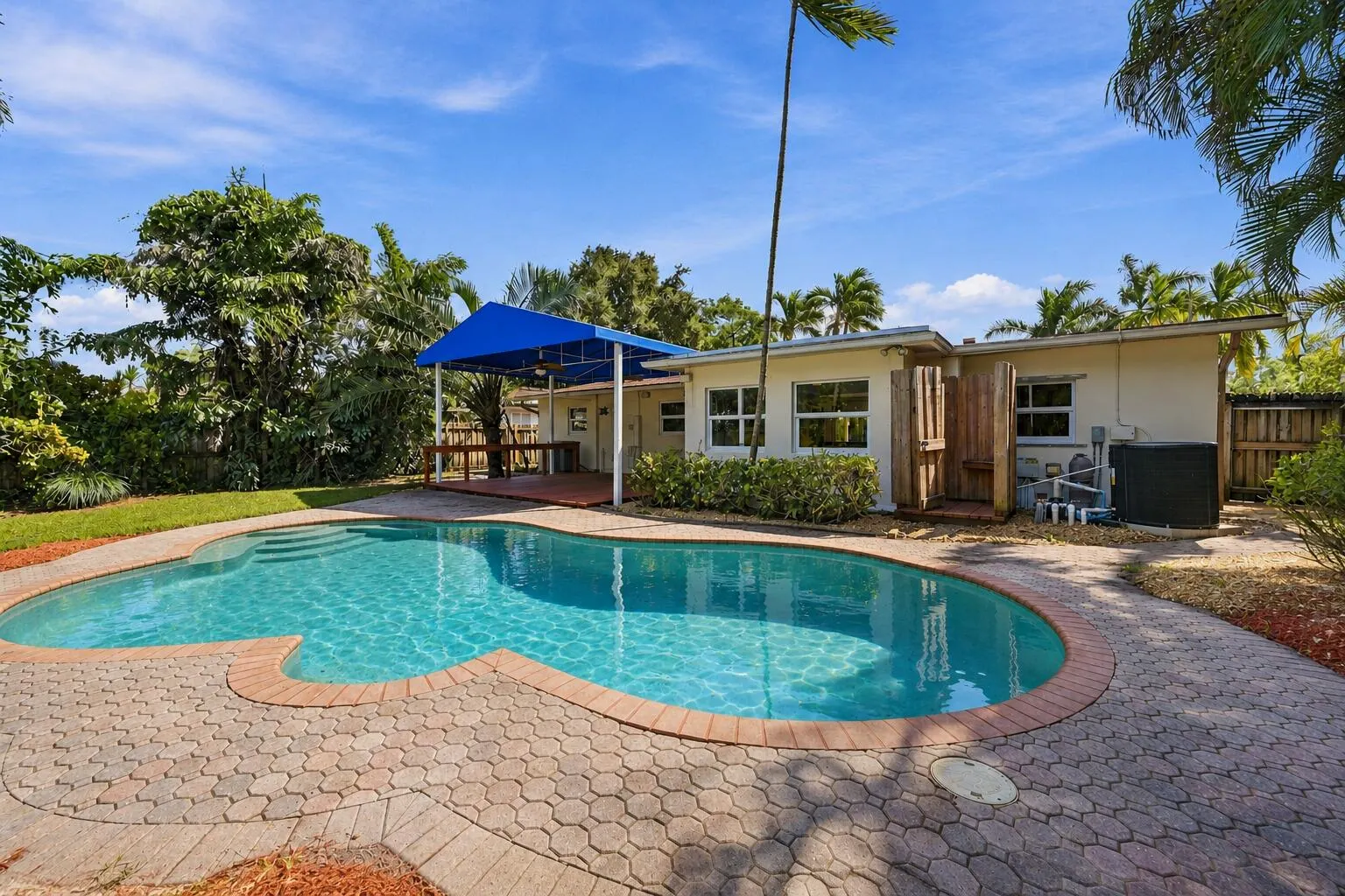 617 NW 28th Court ##617