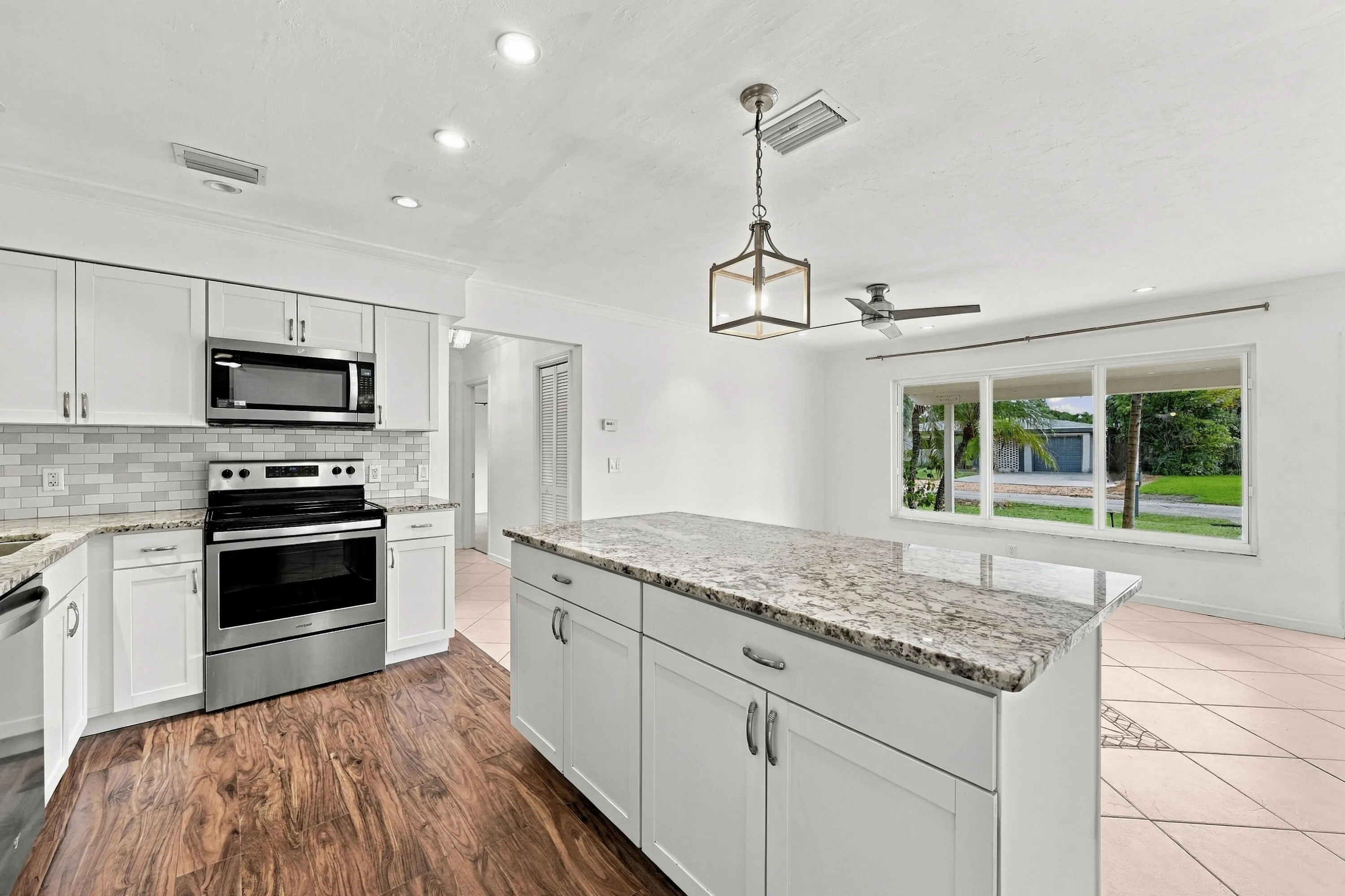 617 NW 28th Court ##617