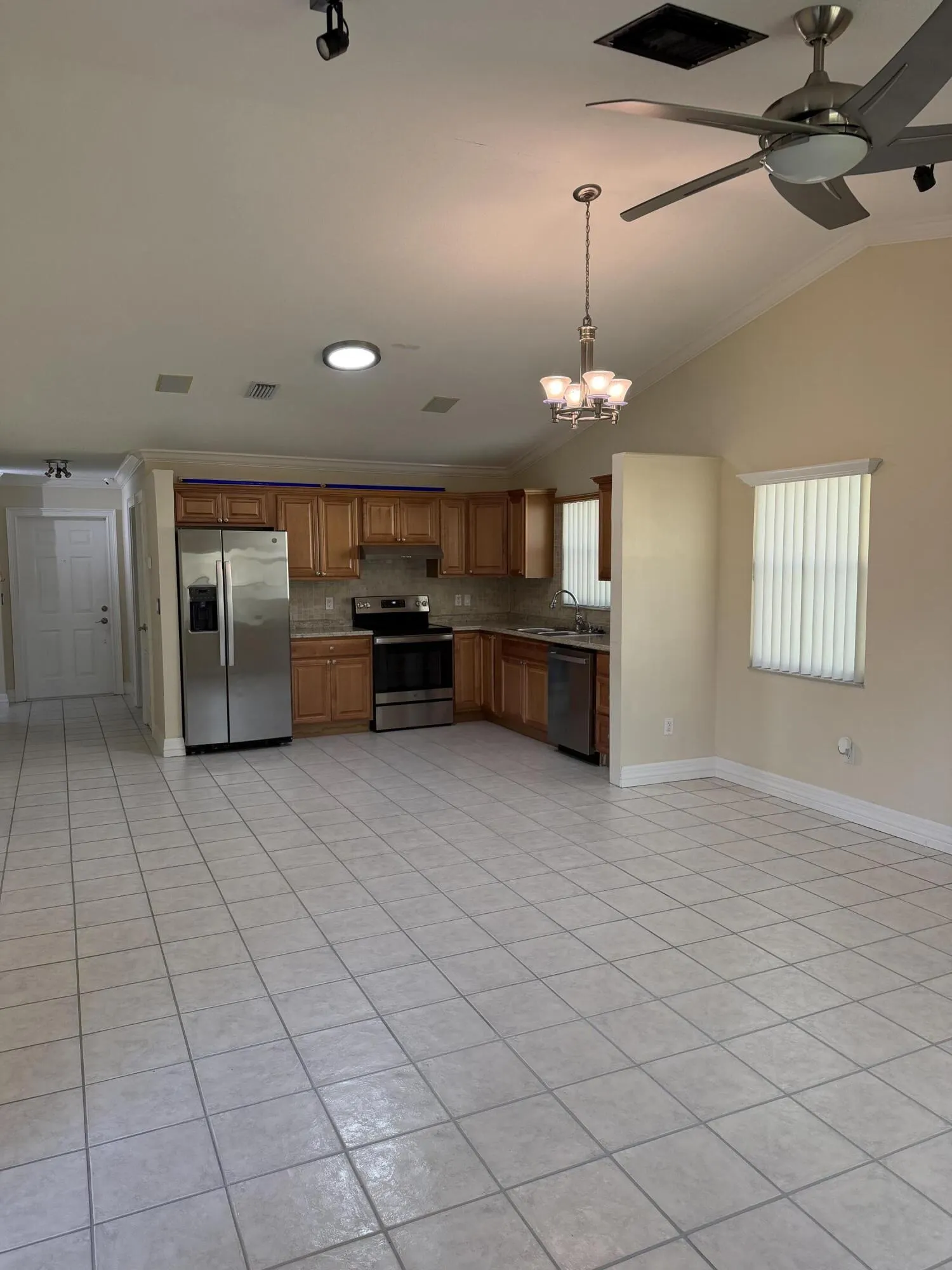 23128 BARWOOD PARK Lane #C