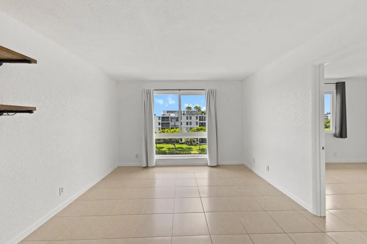 2106 S CYPRESS BEND Drive #506