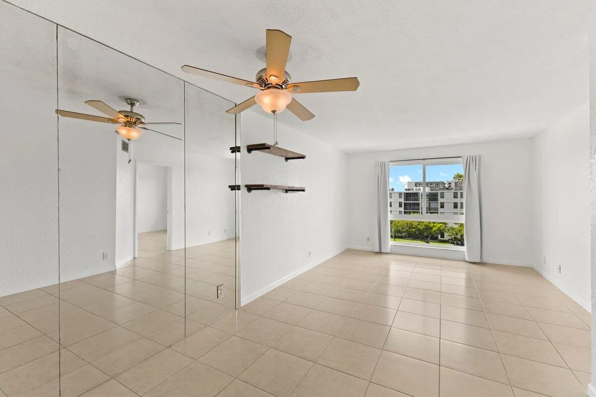 2106 S CYPRESS BEND Drive #506