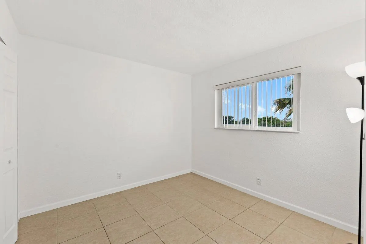 2106 S CYPRESS BEND Drive #506
