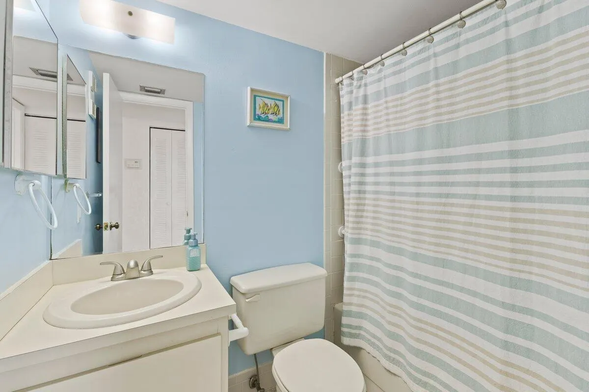 2106 S CYPRESS BEND Drive #506