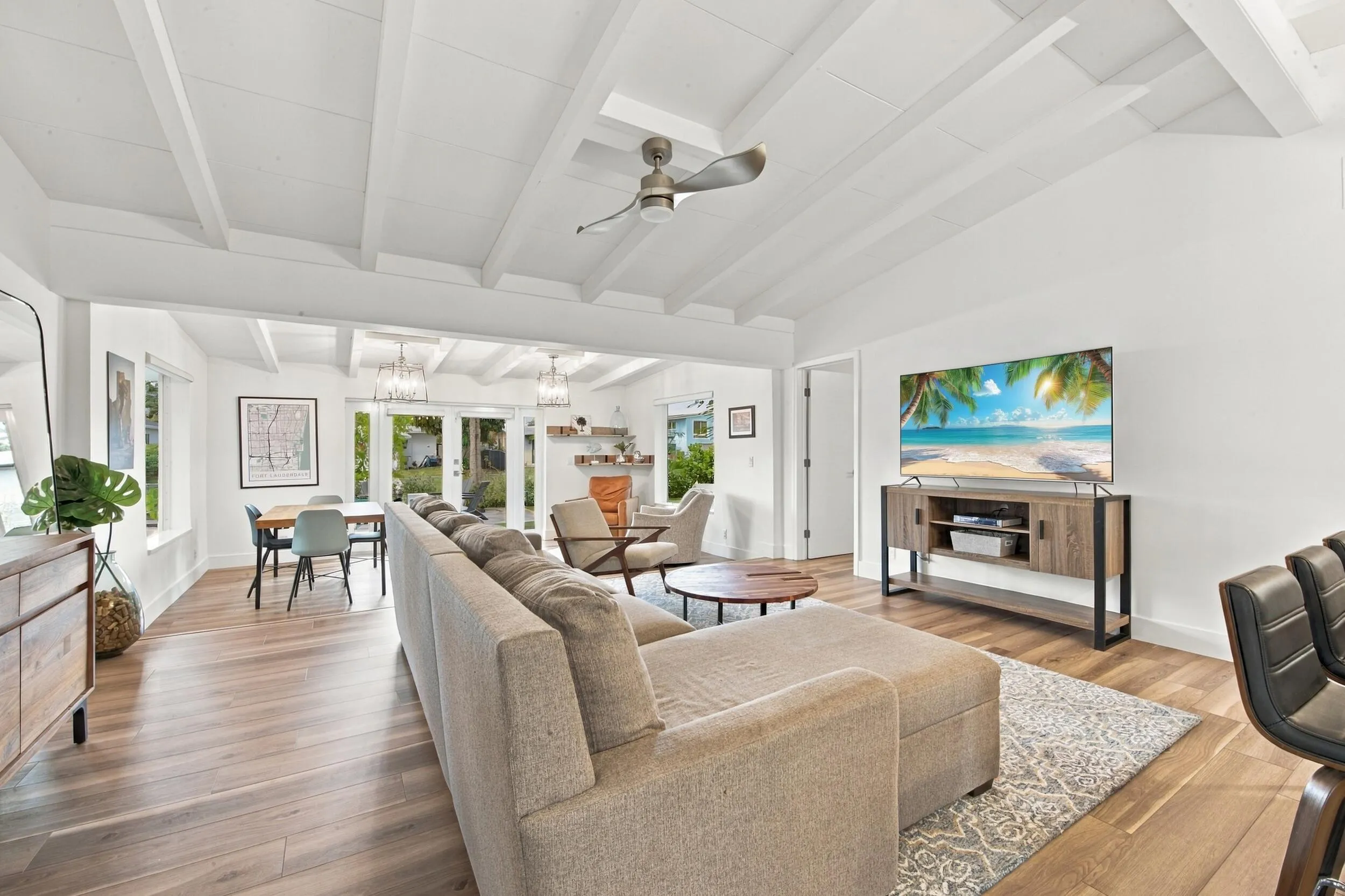 2449 KEY LARGO Lane
