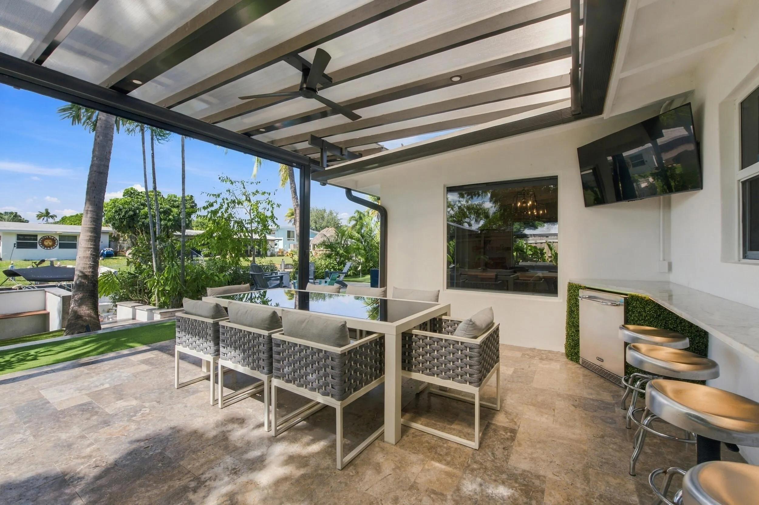 2449 KEY LARGO Lane