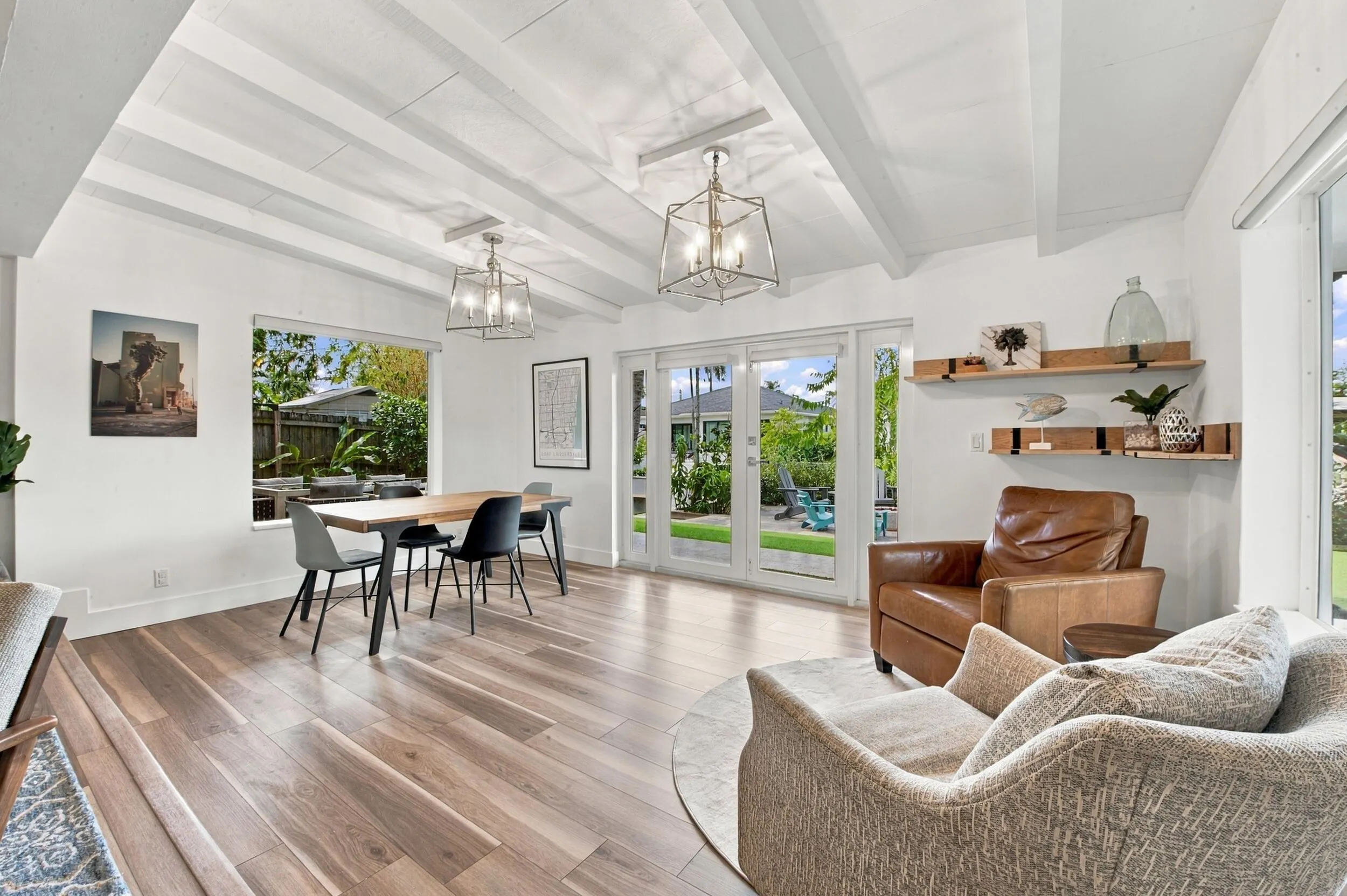 2449 KEY LARGO Lane