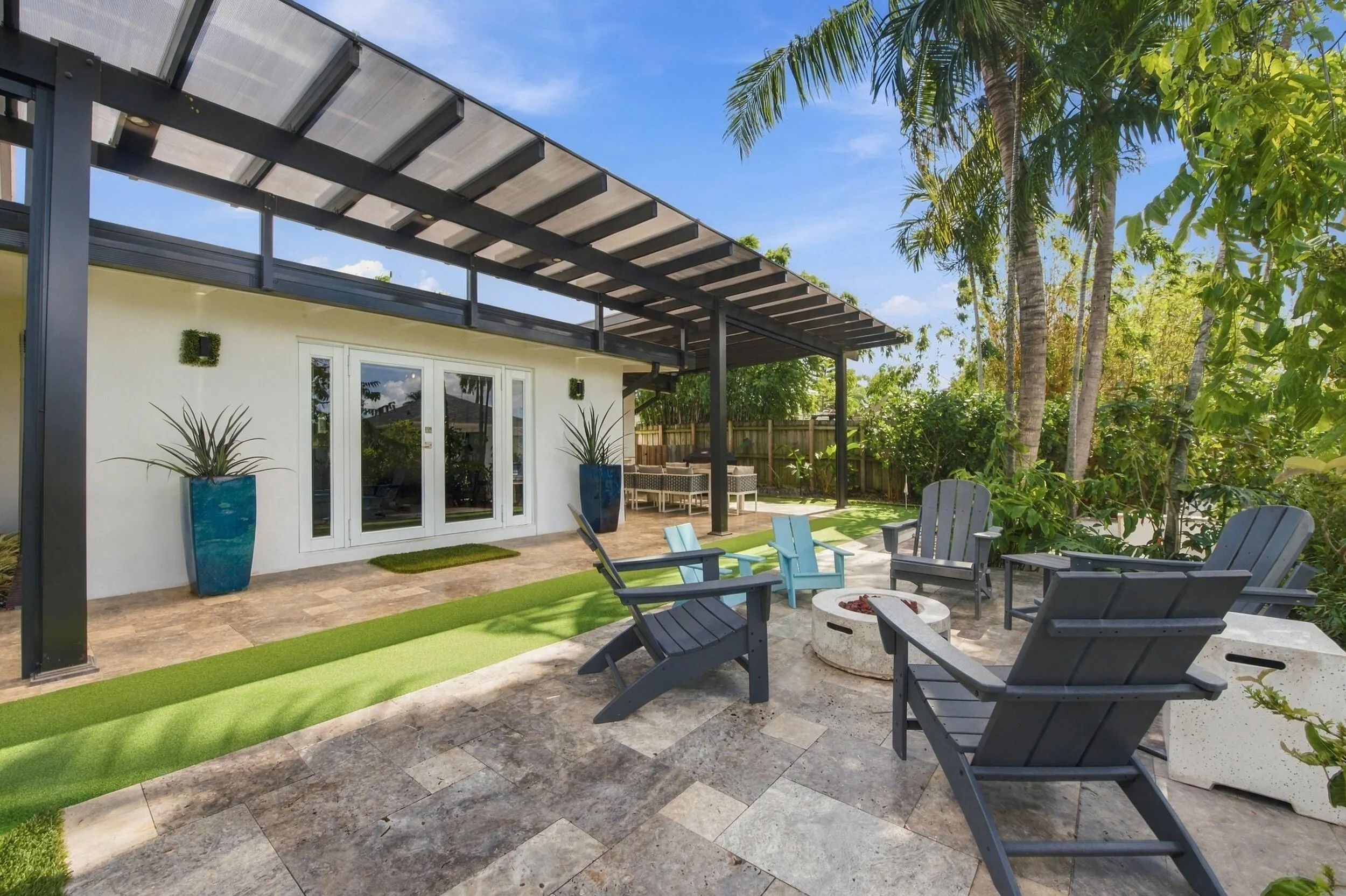 2449 KEY LARGO Lane
