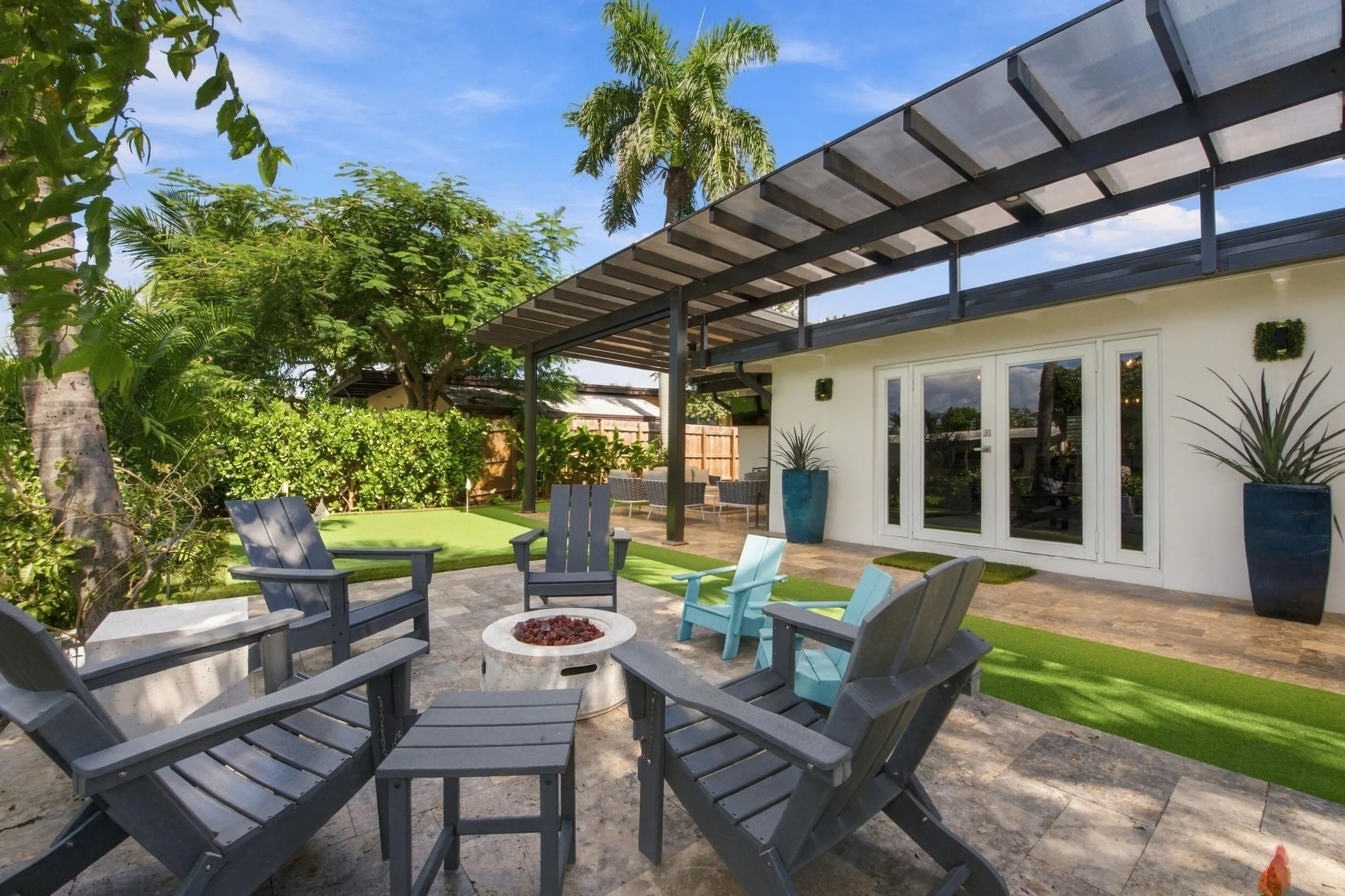 2449 KEY LARGO Lane