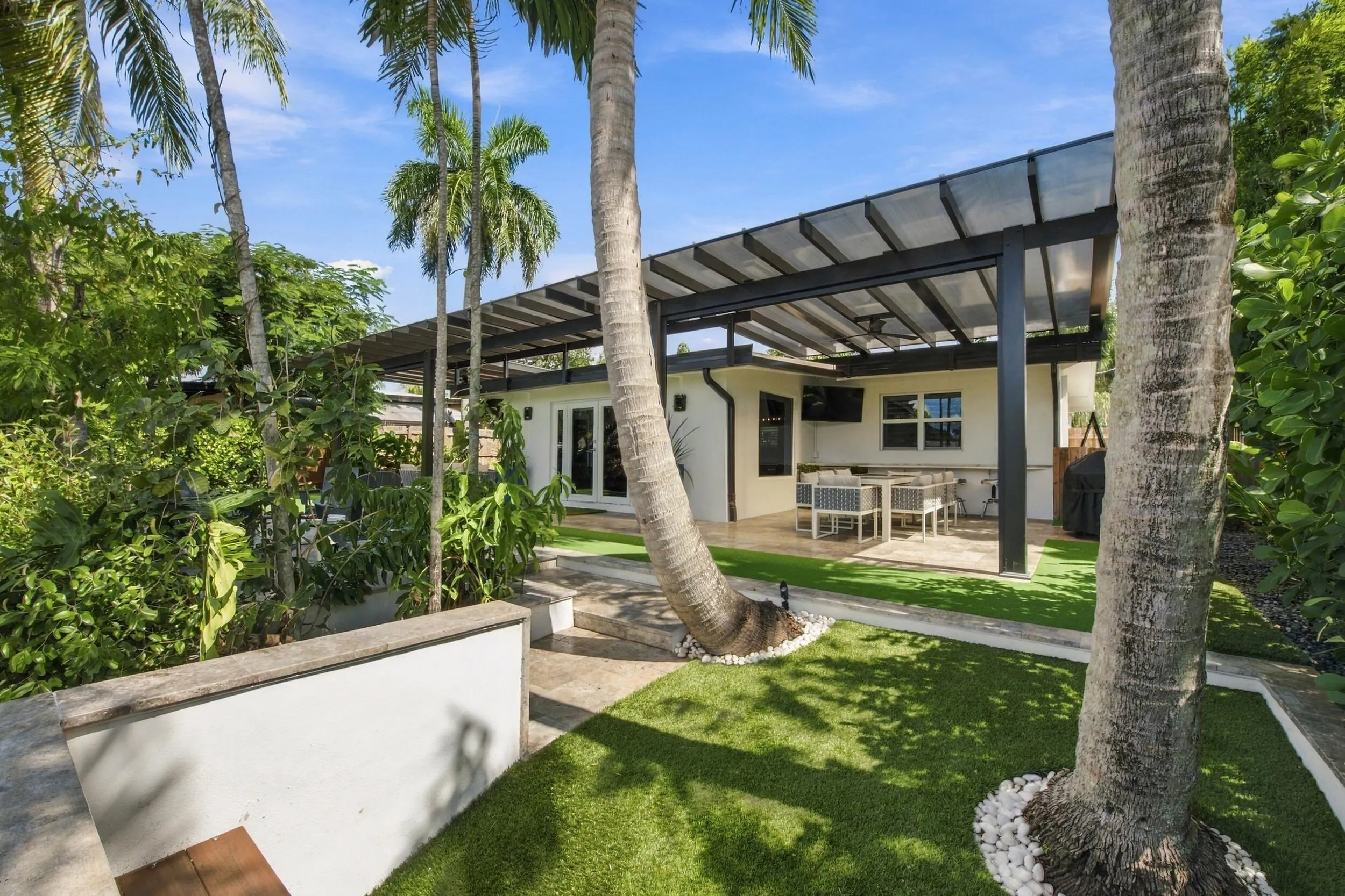 2449 KEY LARGO Lane