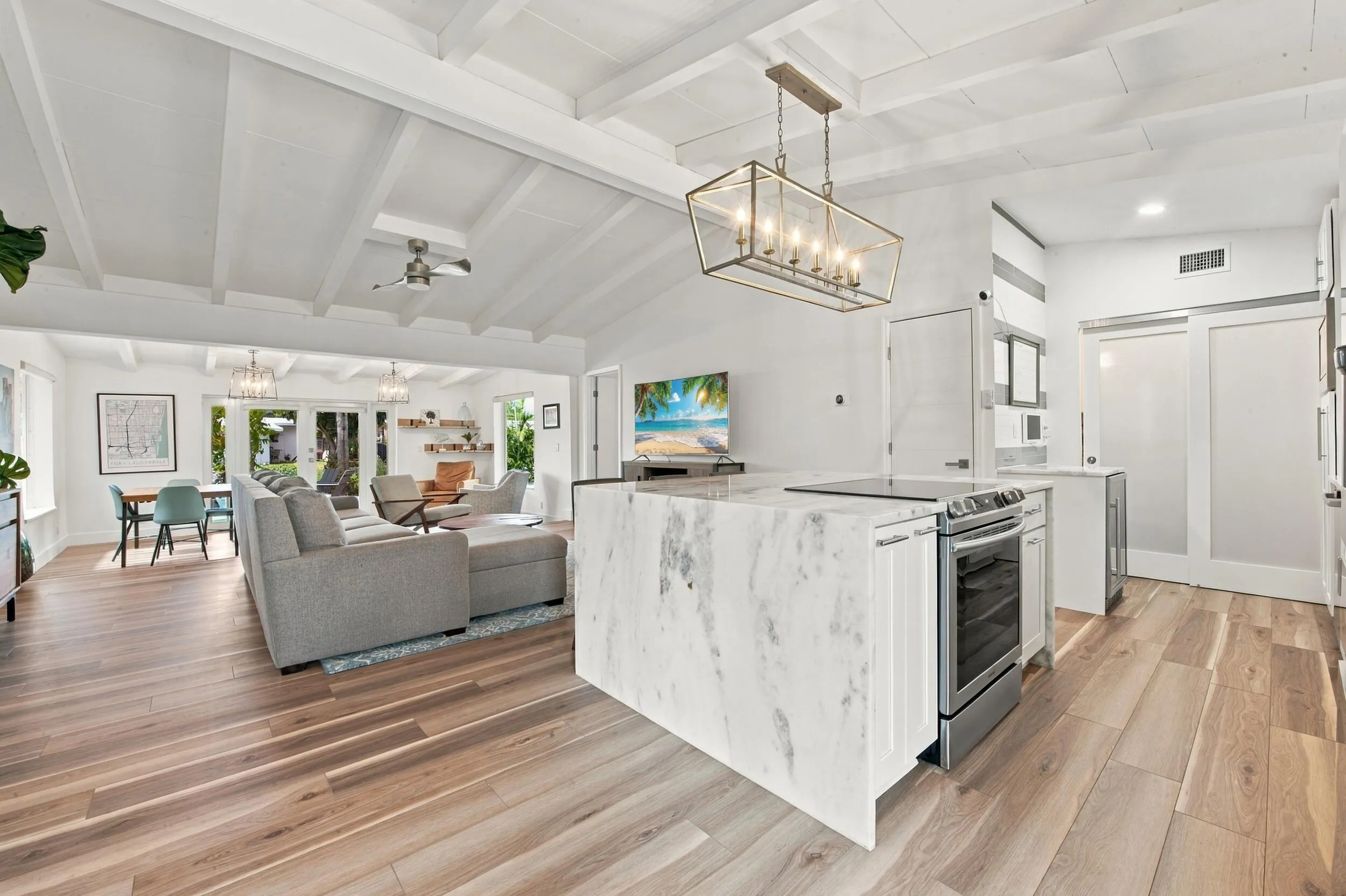 2449 KEY LARGO Lane