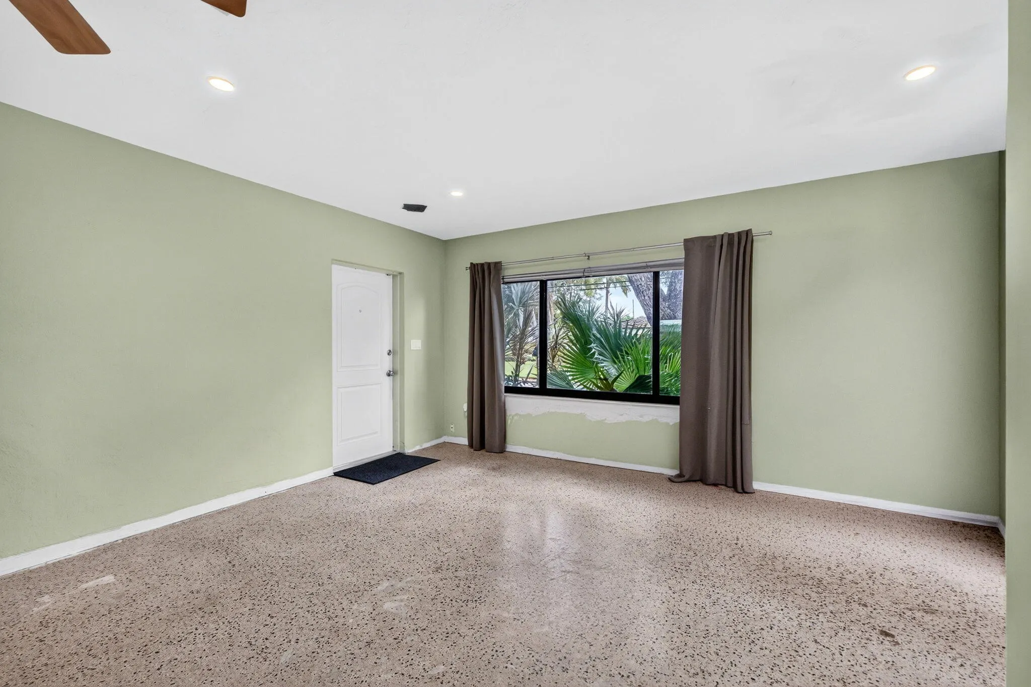 1515 NE 16TH Street