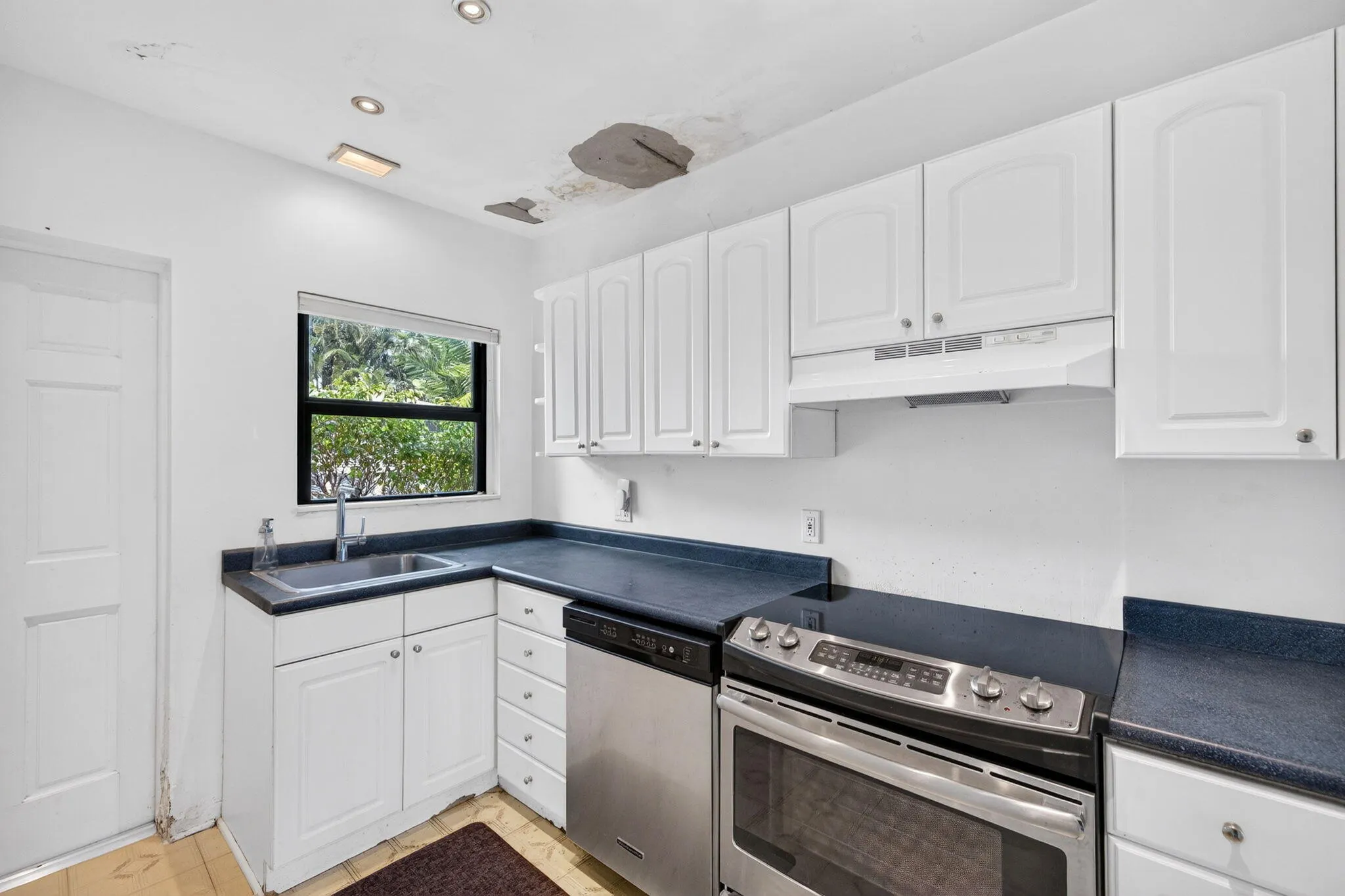 1515 NE 16TH Street