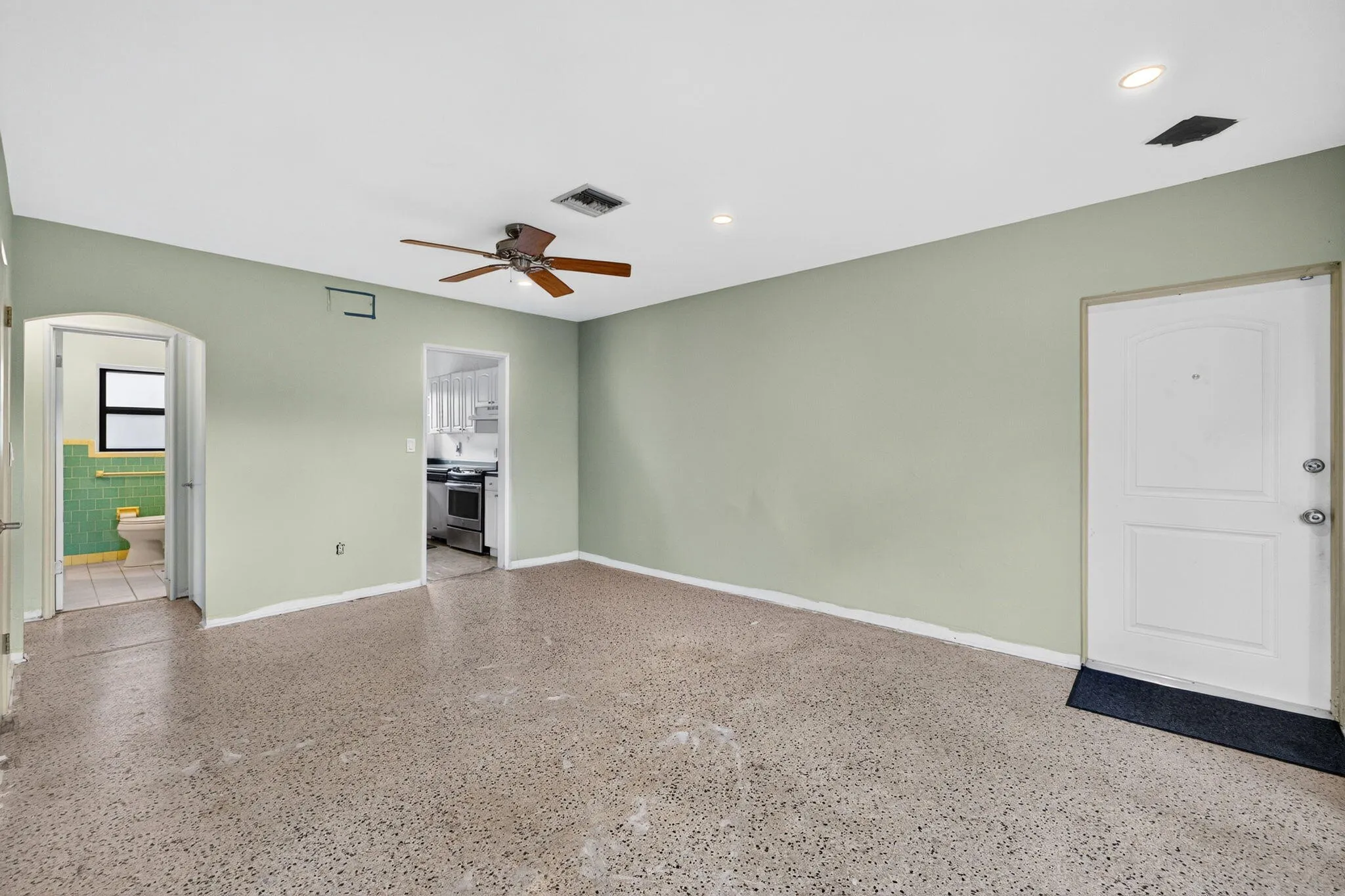 1515 NE 16TH Street