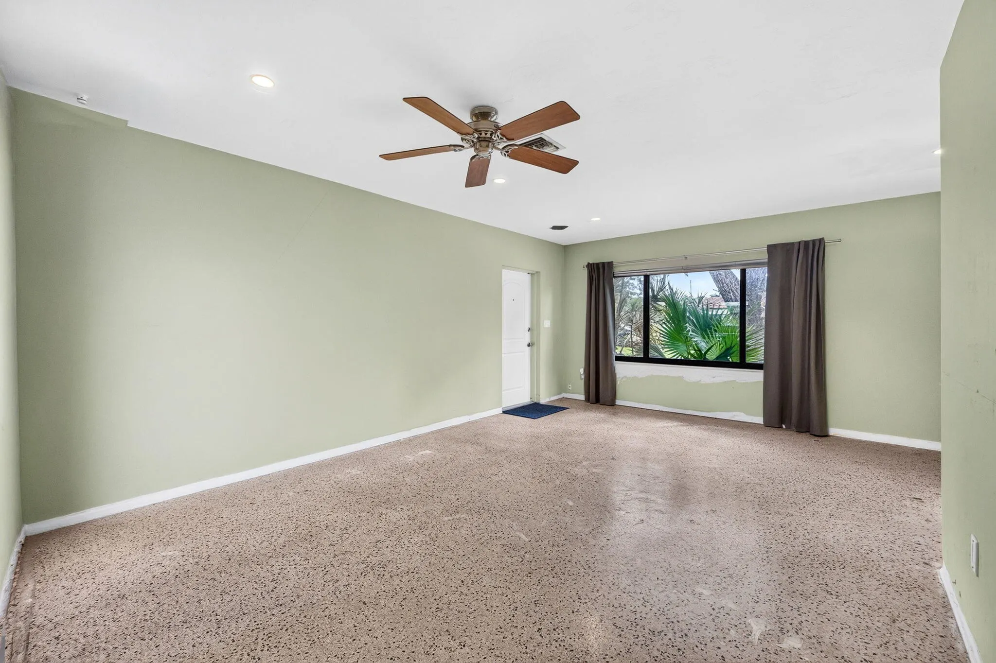 1515 NE 16TH Street