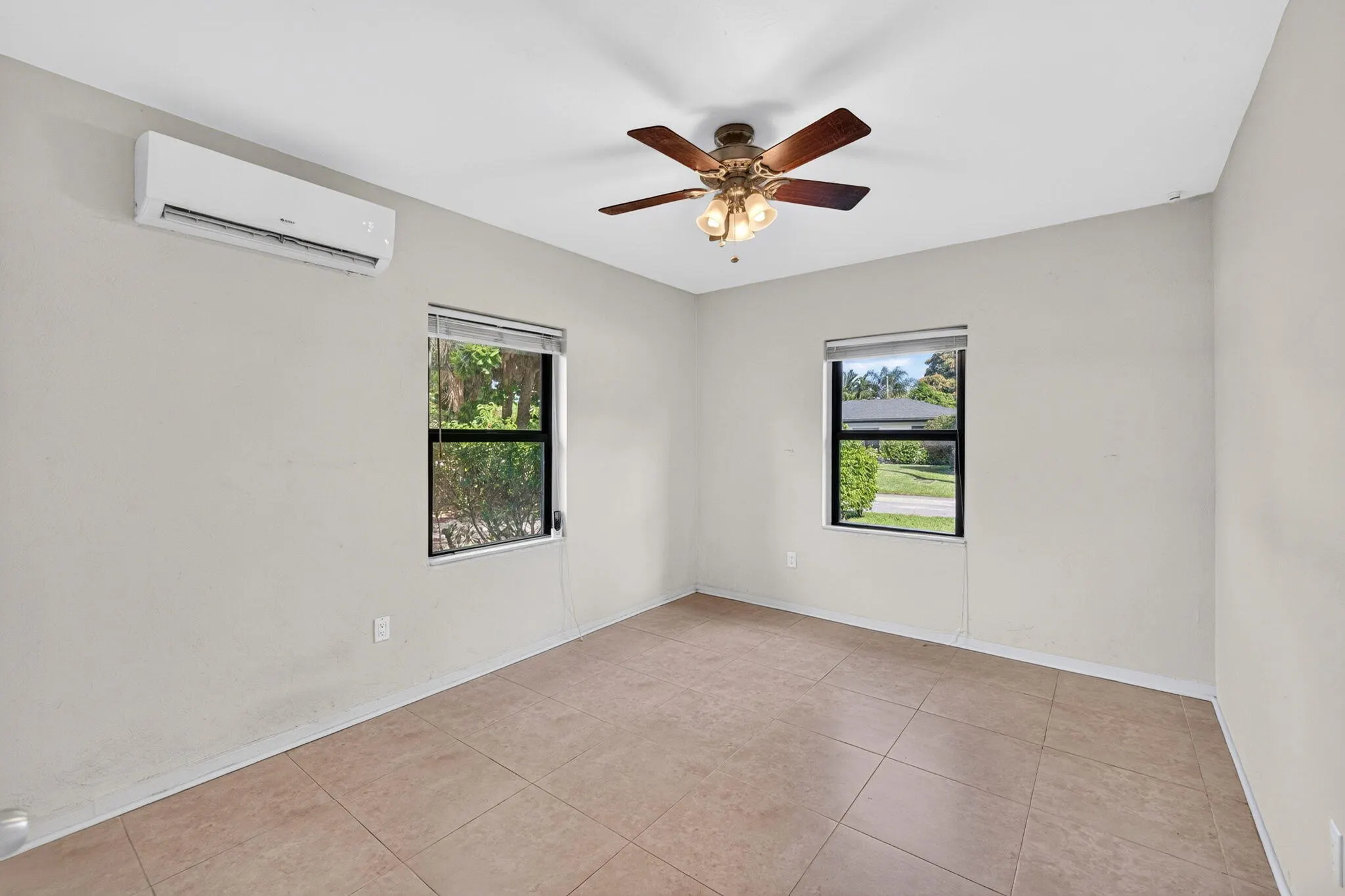 1515 NE 16TH Street