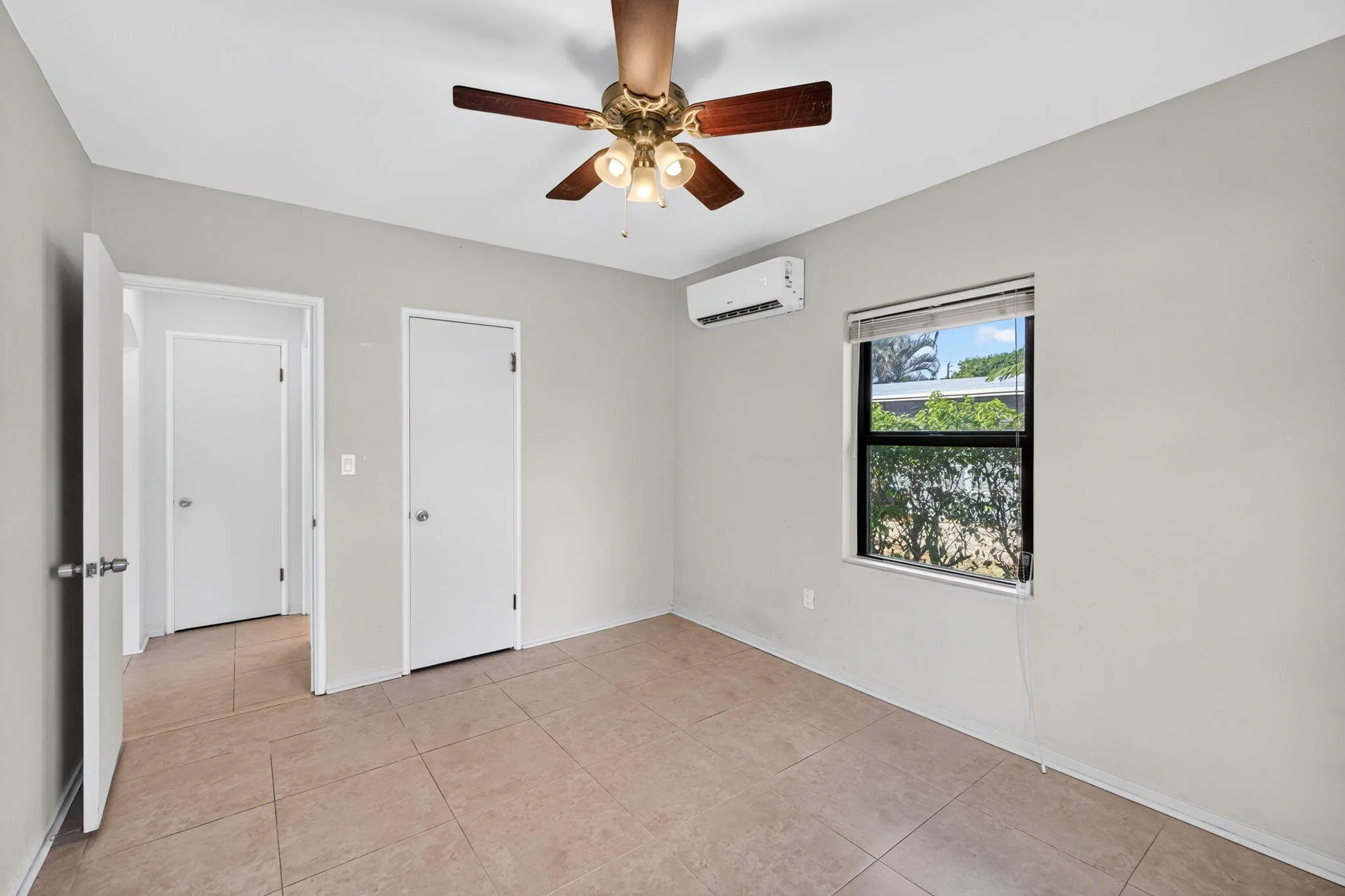 1515 NE 16TH Street