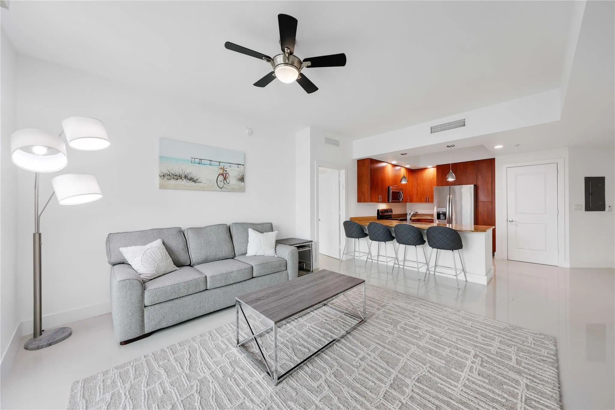 315 NE 3RD Avenue #1404