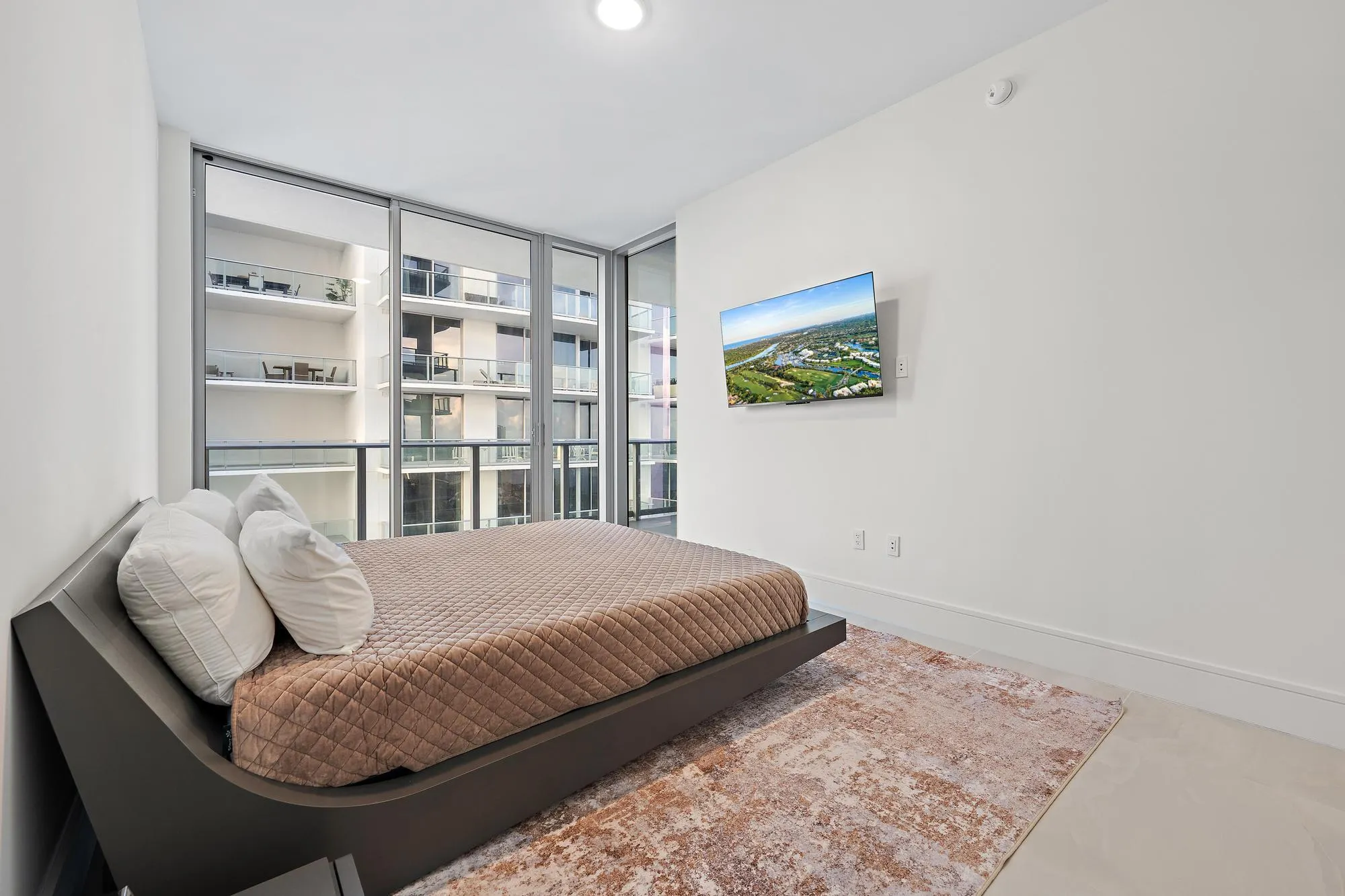 220 Lake Shore Drive #1802