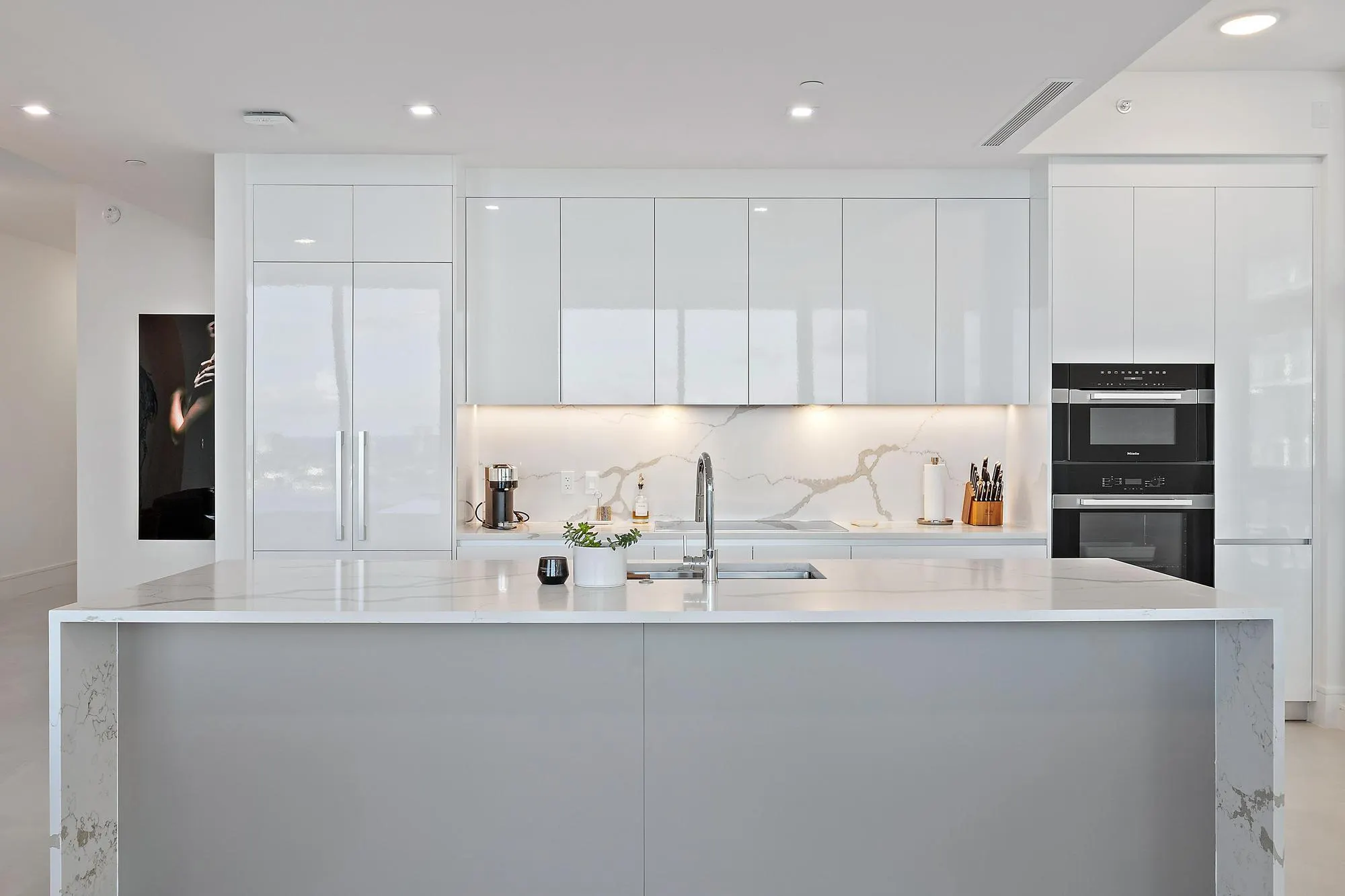 220 Lake Shore Drive #1802