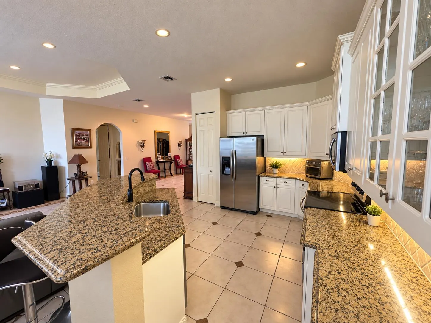 957 Greensward Lane