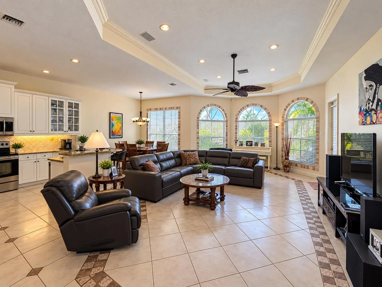 957 Greensward Lane