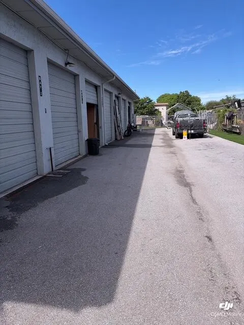 625 INDUSTRIAL Avenue