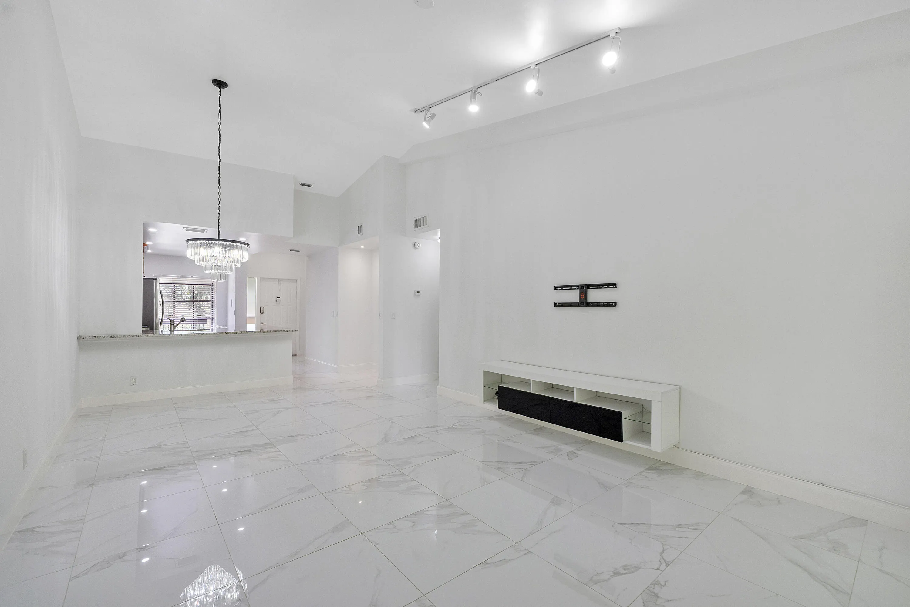 1913 SW 15TH Street #24