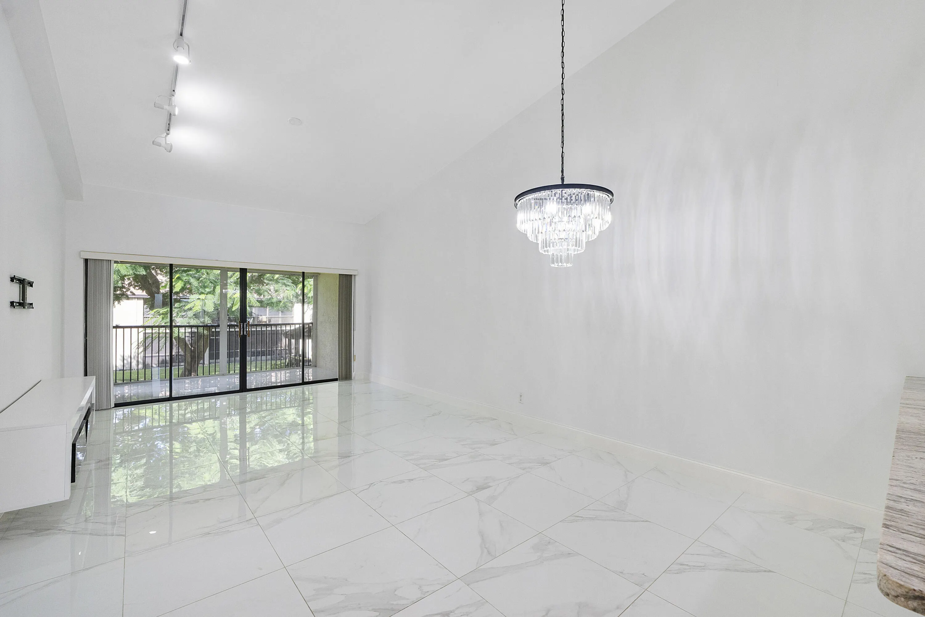 1913 SW 15TH Street #24