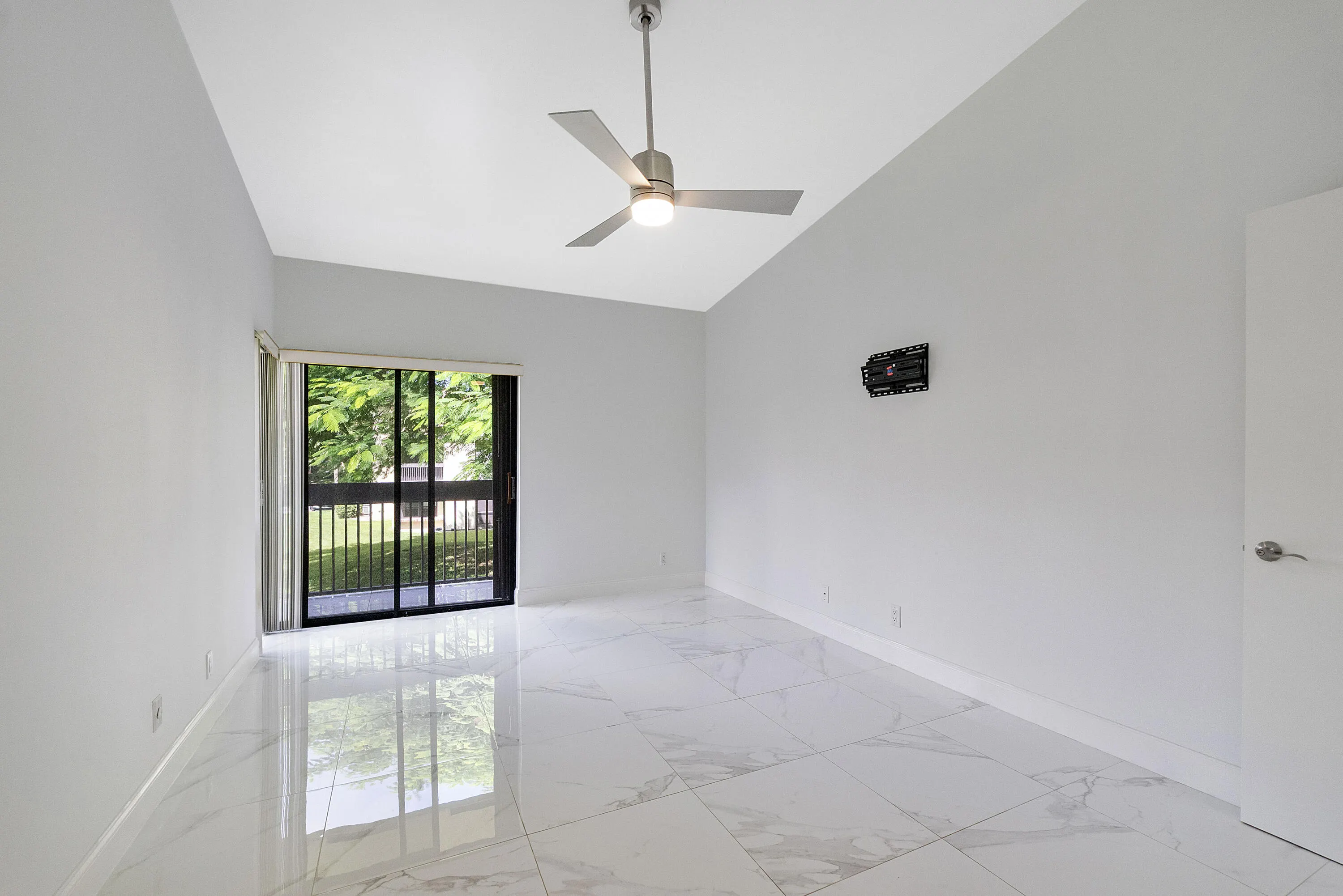 1913 SW 15TH Street #24