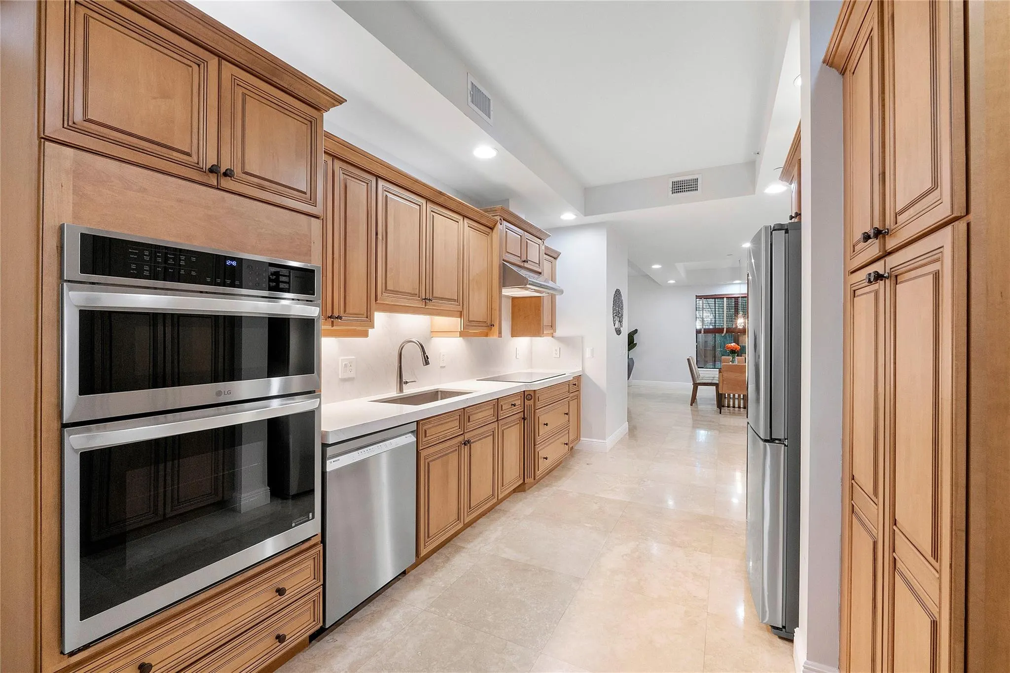 430 NE 7TH Avenue #430