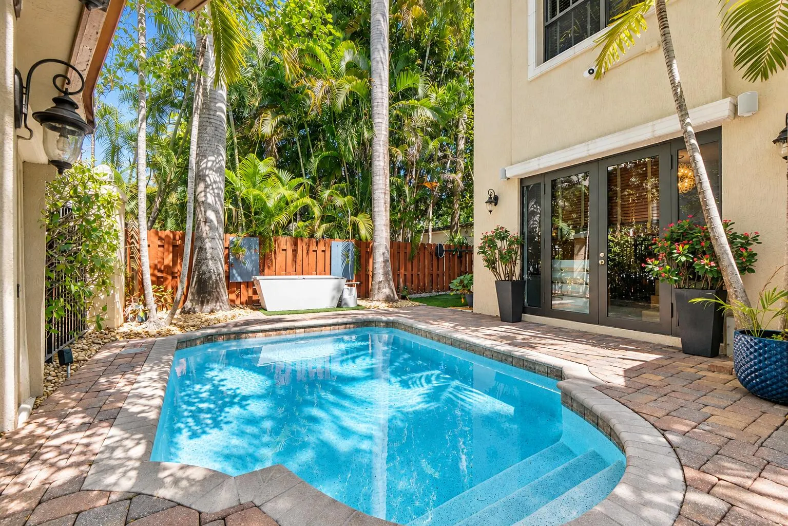 430 NE 7TH Avenue #430
