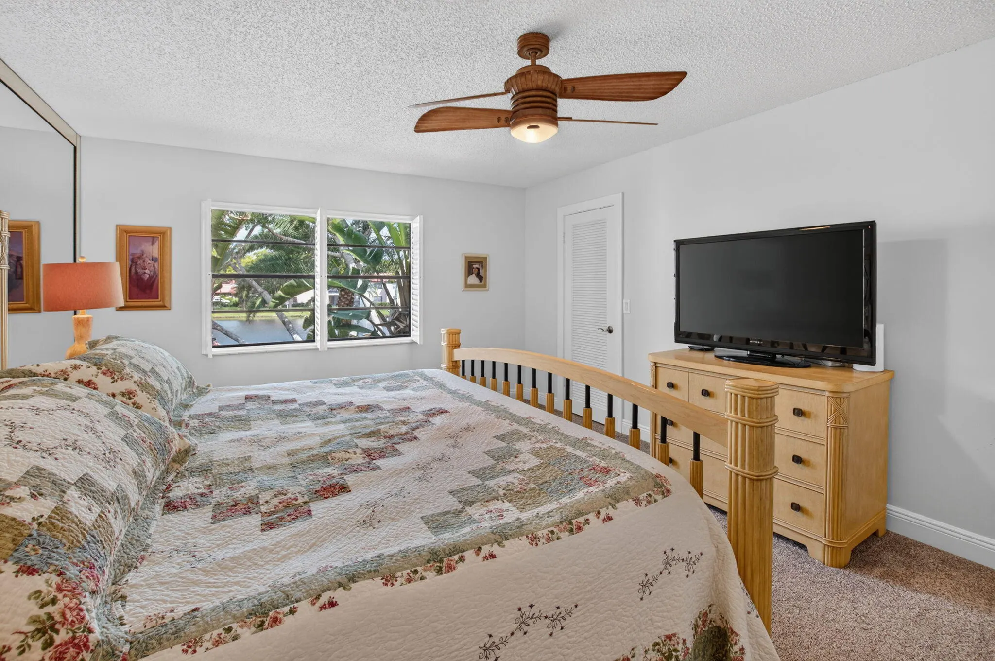 9259 VISTA DEL LAGO #18D