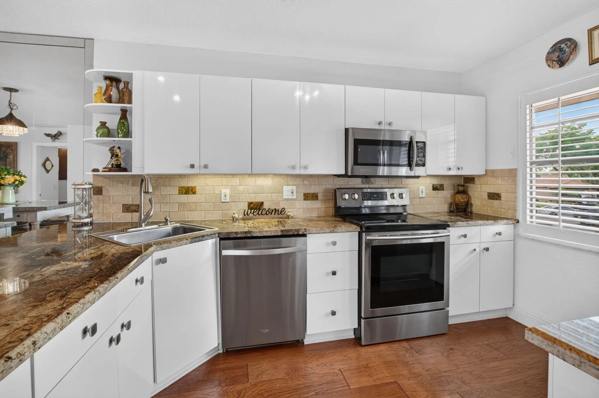 9259 VISTA DEL LAGO #18D
